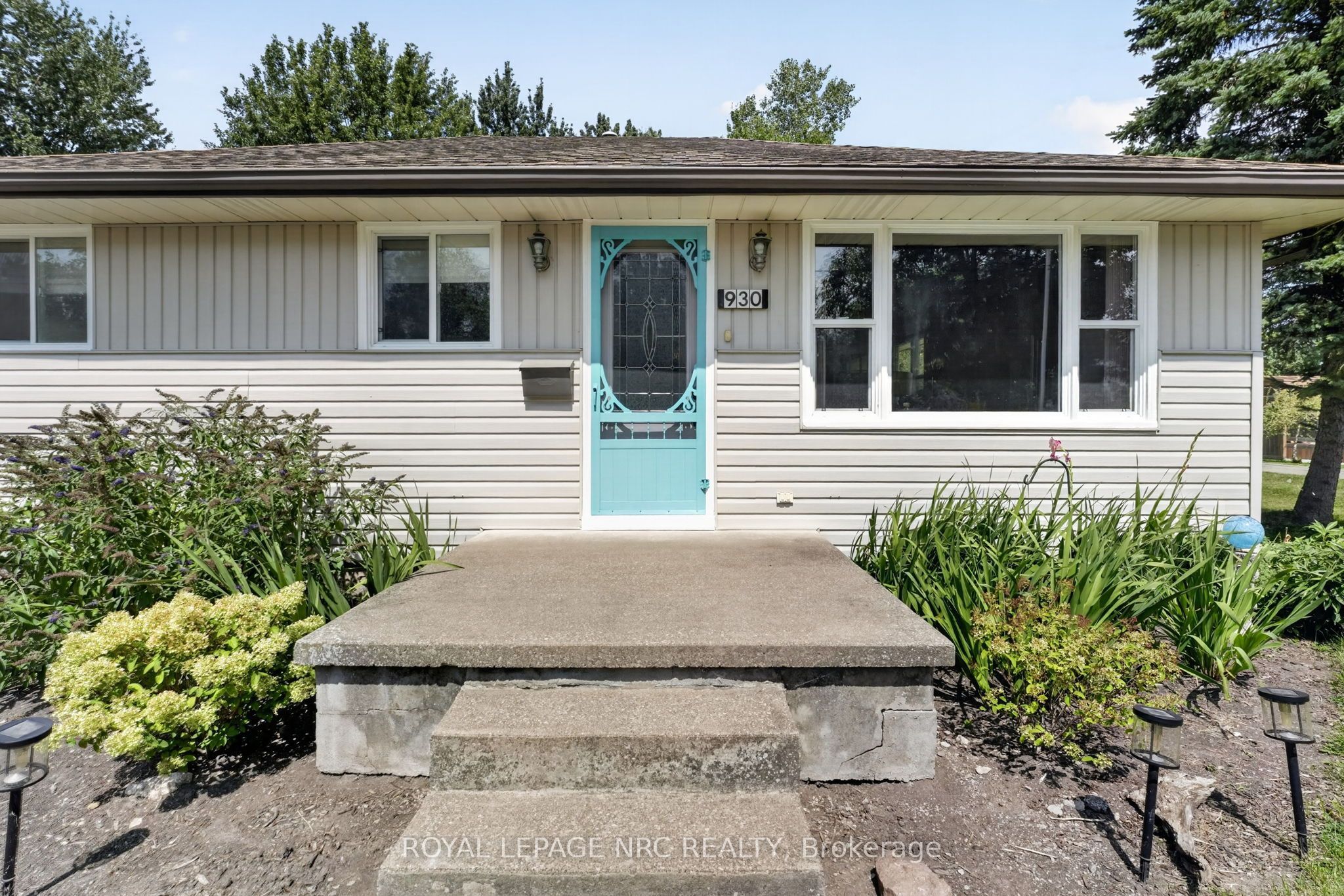 930 EDGEMERE Road, Fort Erie, ON L2A 1A8 photo 2