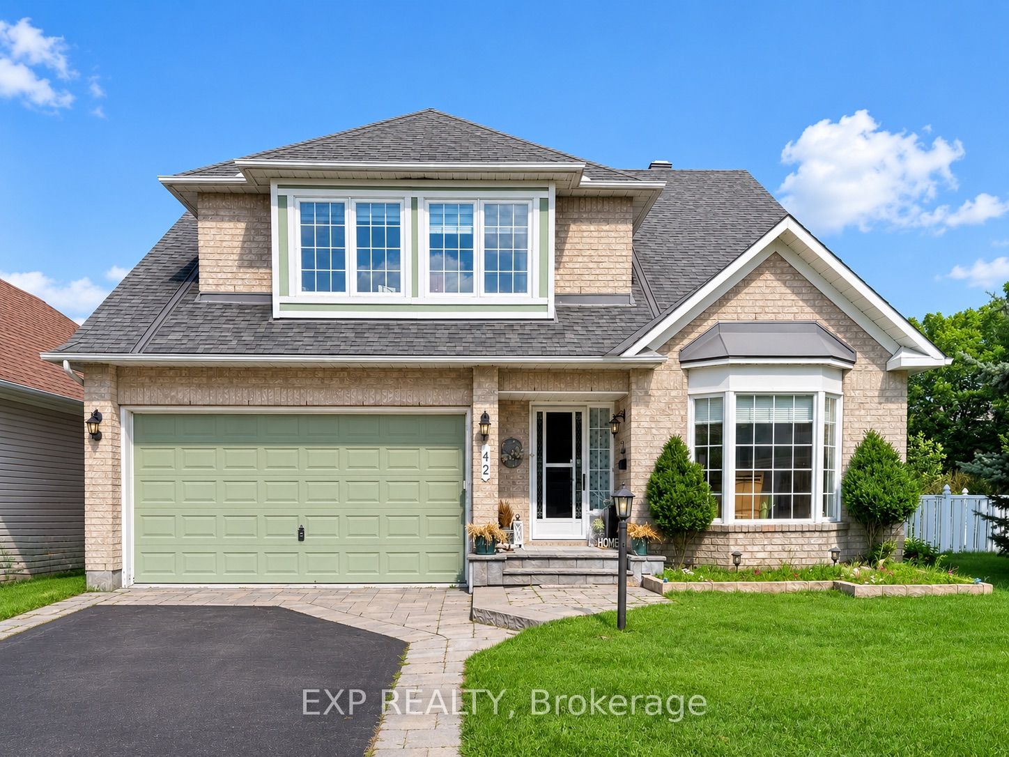 42 Settler's Ridge Way, Barrhaven, ON K2J 4V2