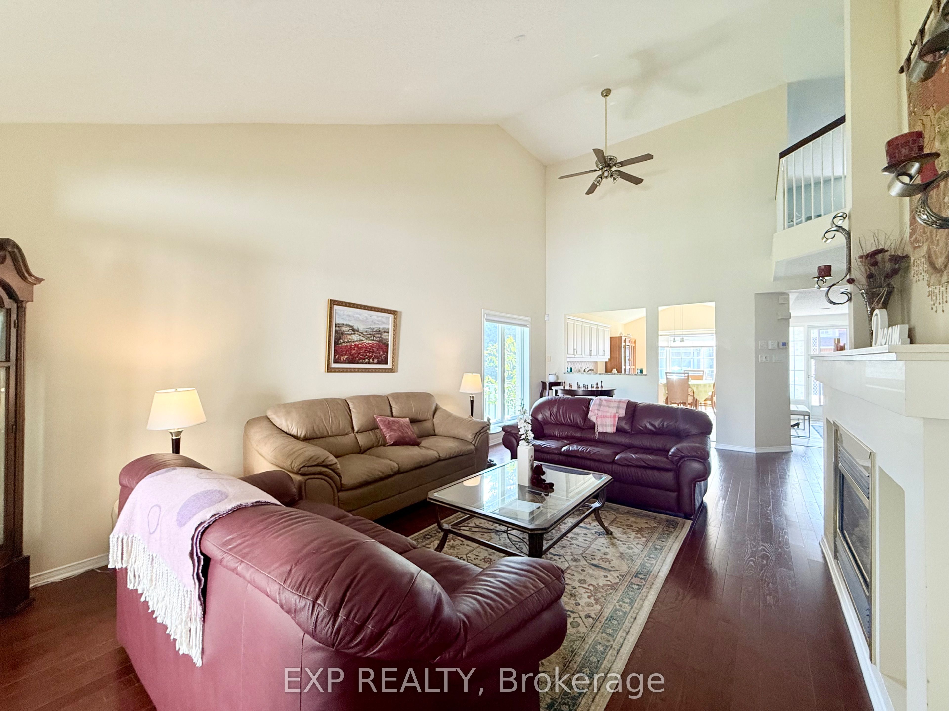 42 Settler's Ridge Way, Barrhaven, ON K2J 4V2 photo 3