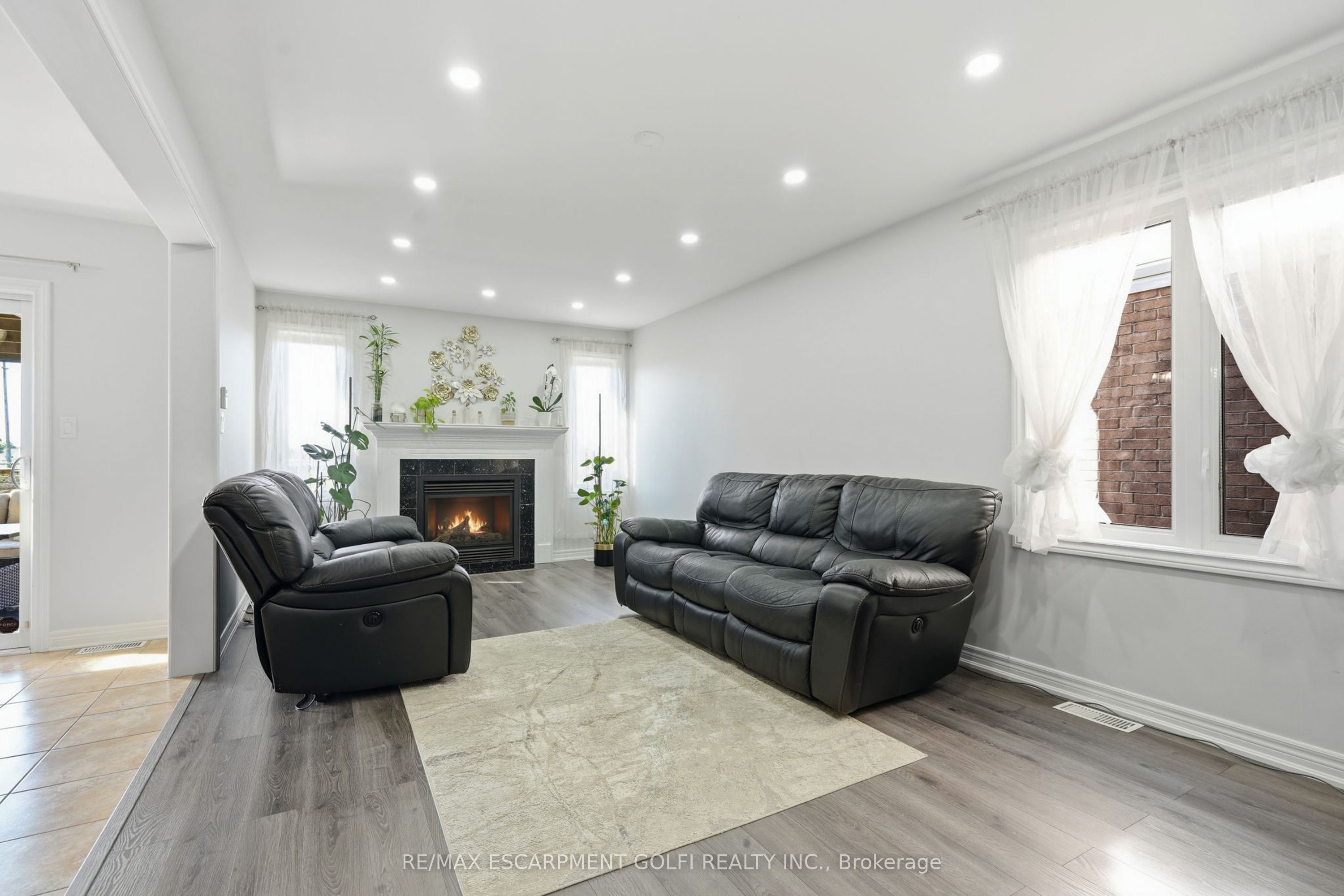 8540 Milomir Street, Niagara Falls, ON L2H 0B6 photo 4