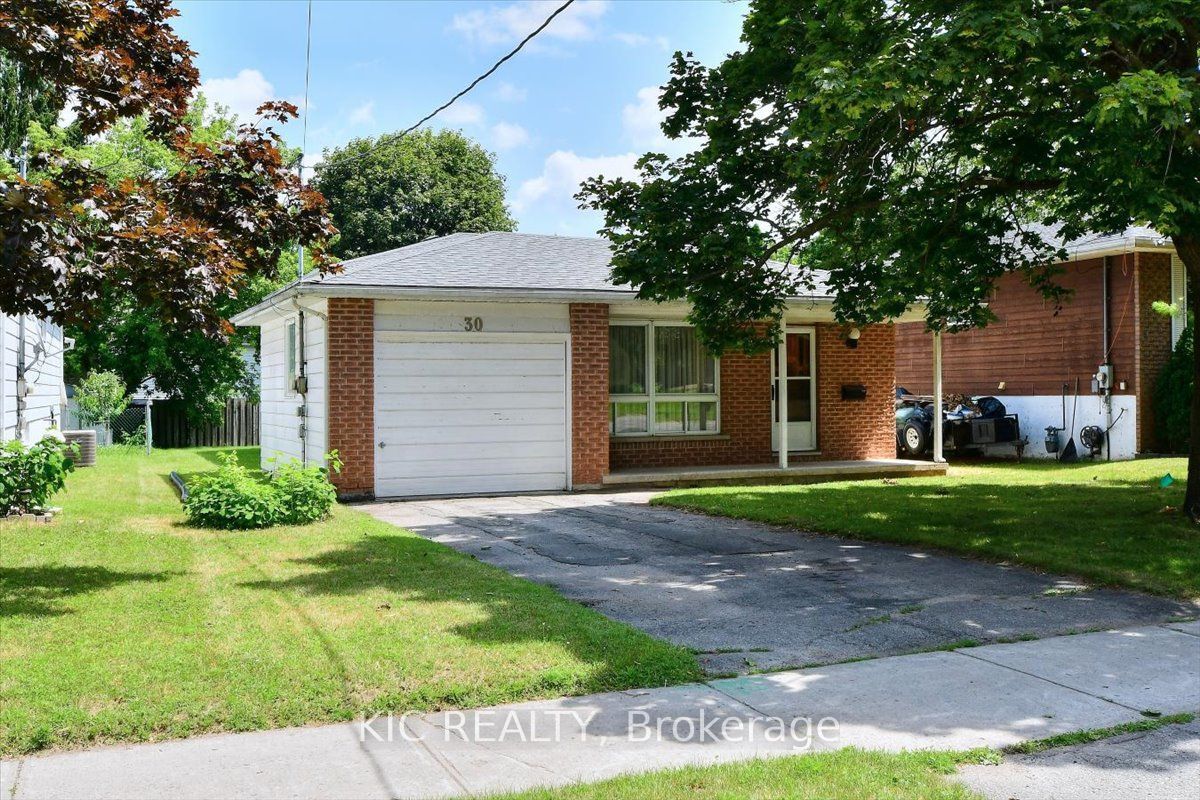 30 Kawartha Heights Boulevard, Peterborough, ON K9J 8B3 photo 2