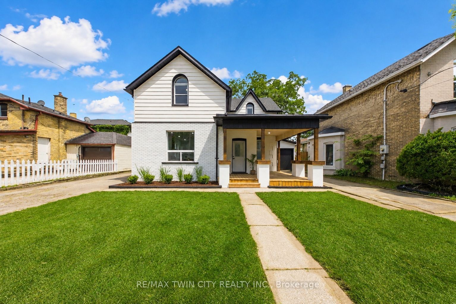 42 Peel Street, Brantford, ON N3S 5L8