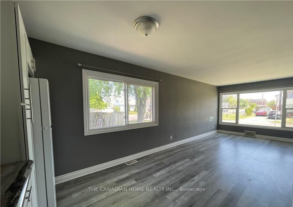 7265 Fern Ave Avenue, Niagara Falls, ON L2G 5H3 photo 3