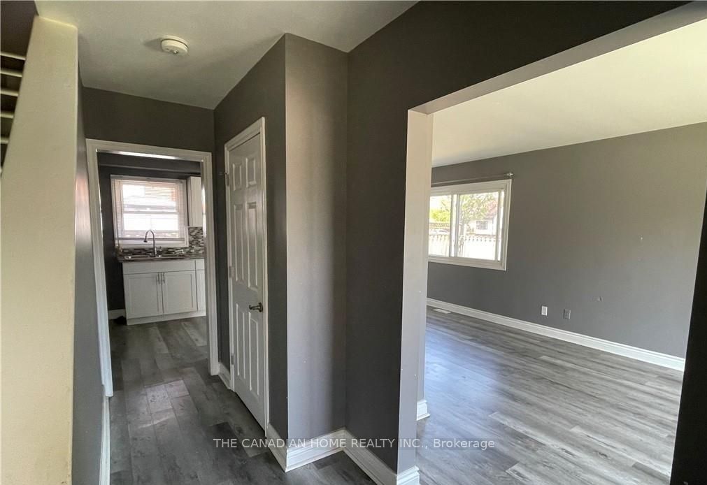7265 Fern Ave Avenue, Niagara Falls, ON L2G 5H3 photo 5