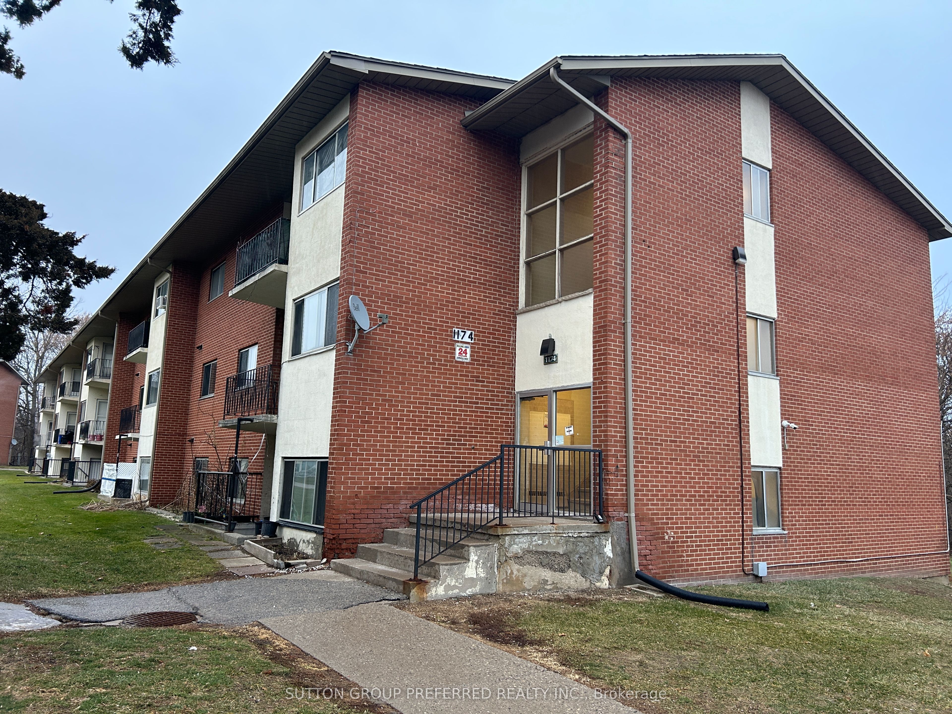1174 Hamilton Road 202, London East, ON N5W 1A9