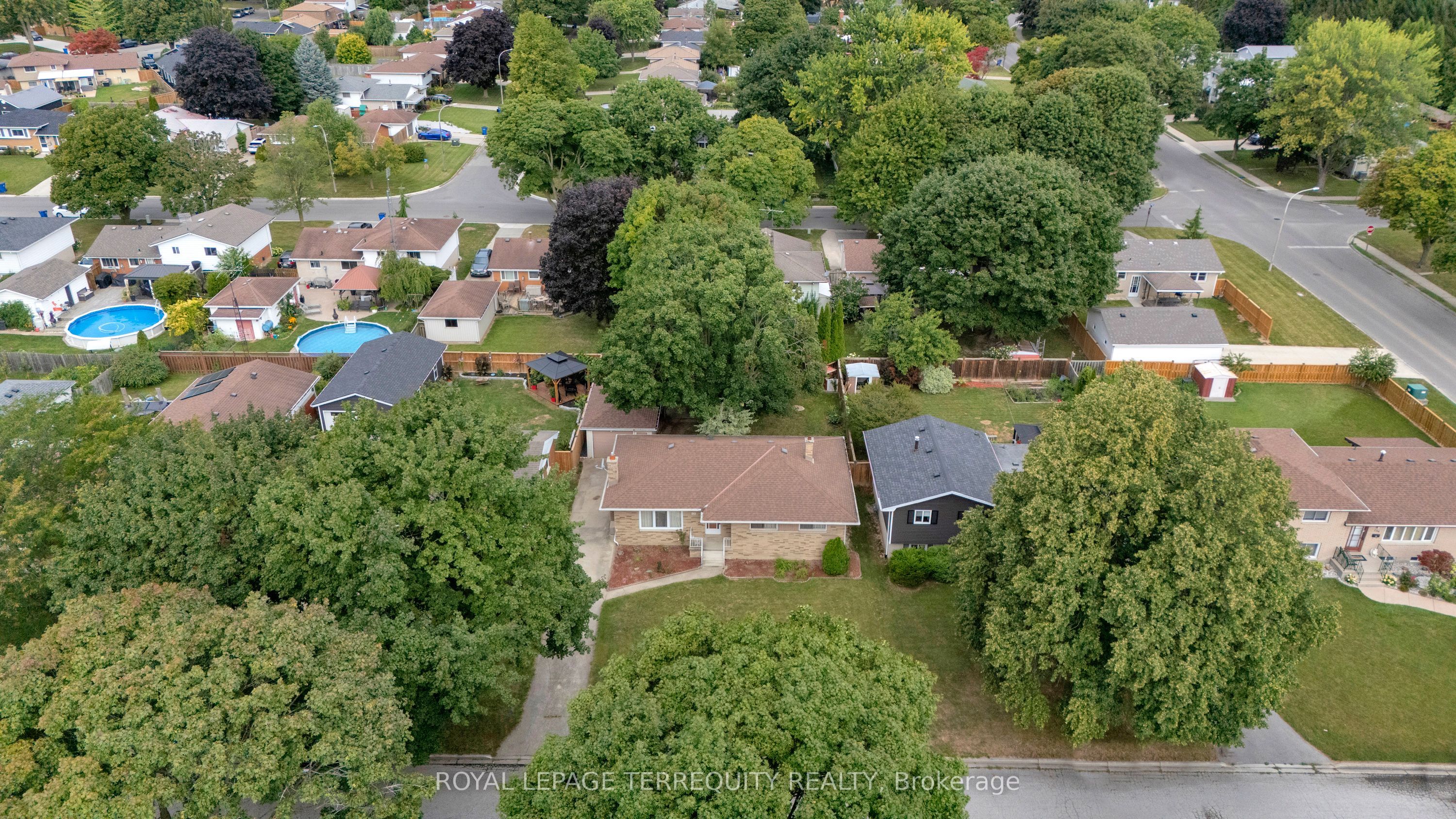 126 Partridge Crescent, Chatham-Kent, ON N7L 1E9 photo 2