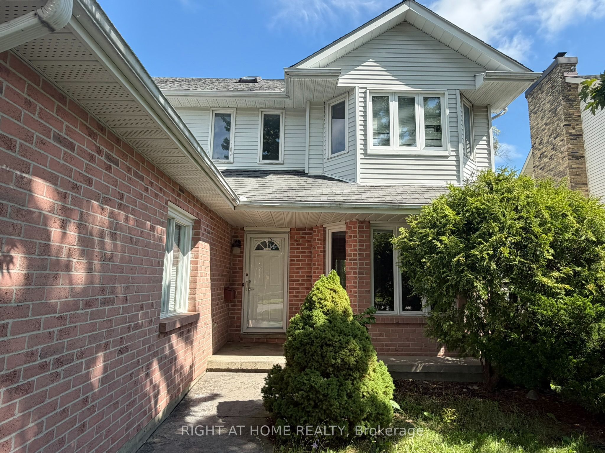 1004 ALDERSBROOK Road, London North, ON N6G 4N5 photo 2