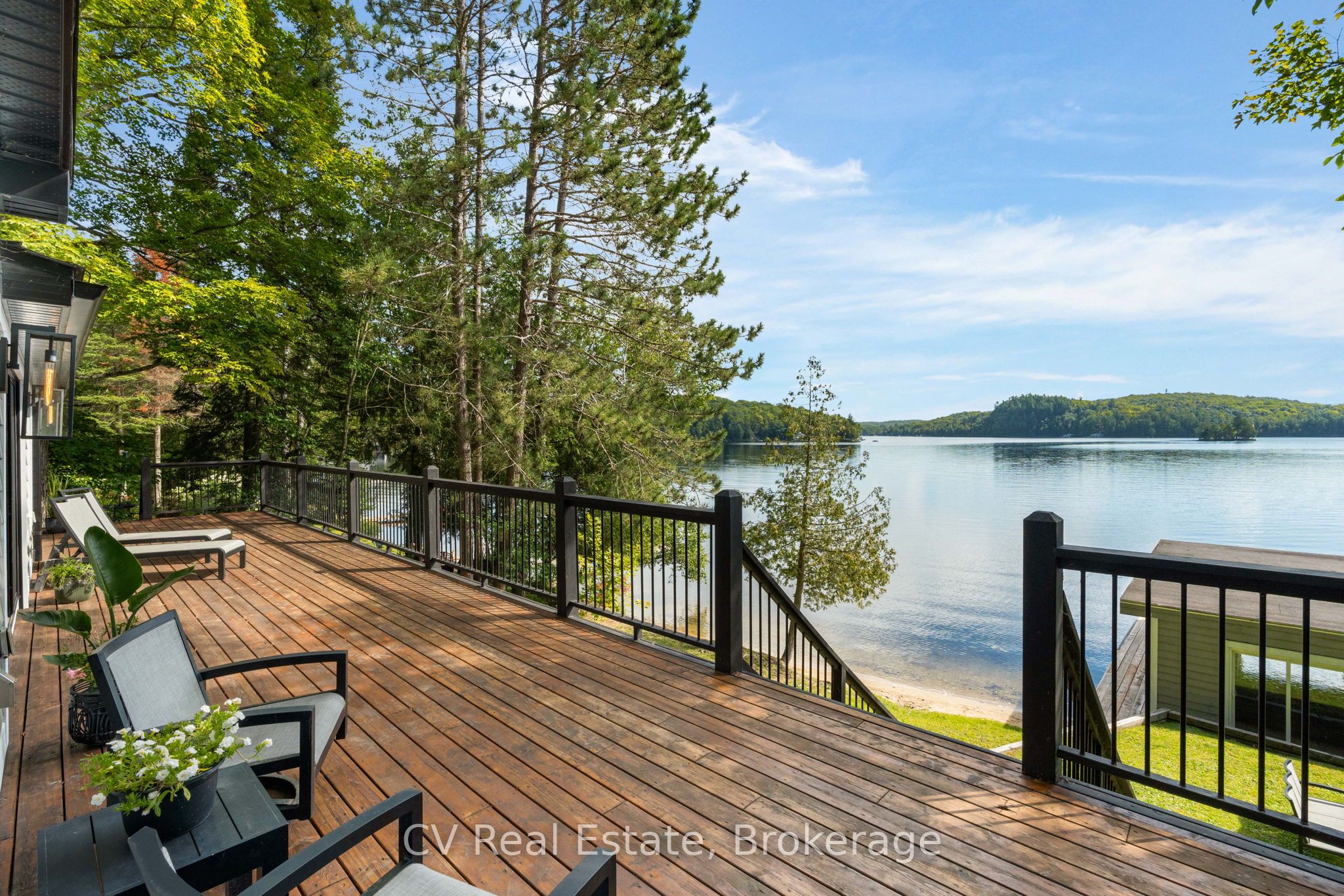 1017 White Pine Road, Lake of Bays, ON P1H 2J6