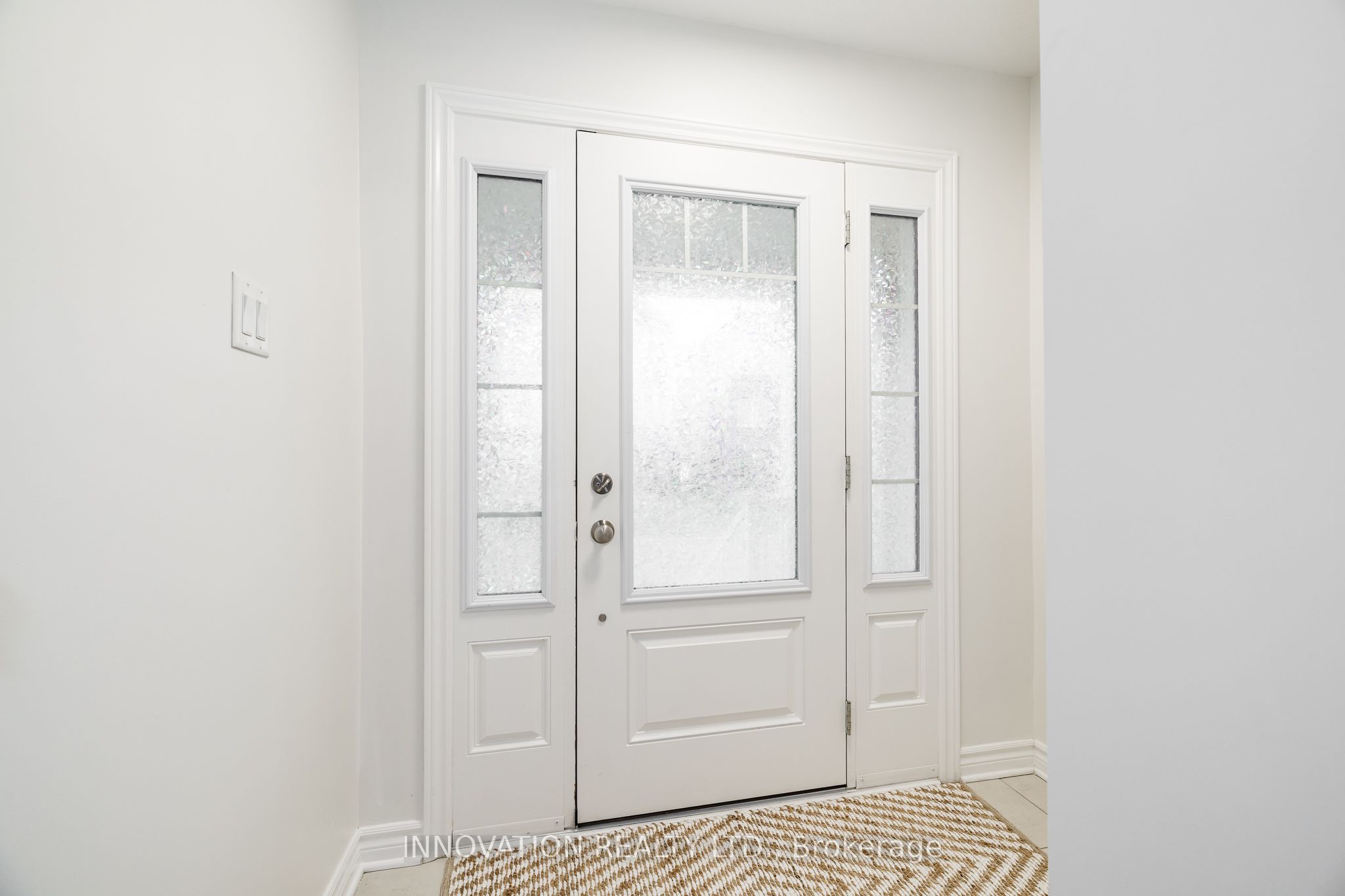 112 Gelderland Private, Kanata, ON K2V 0H8 photo 4