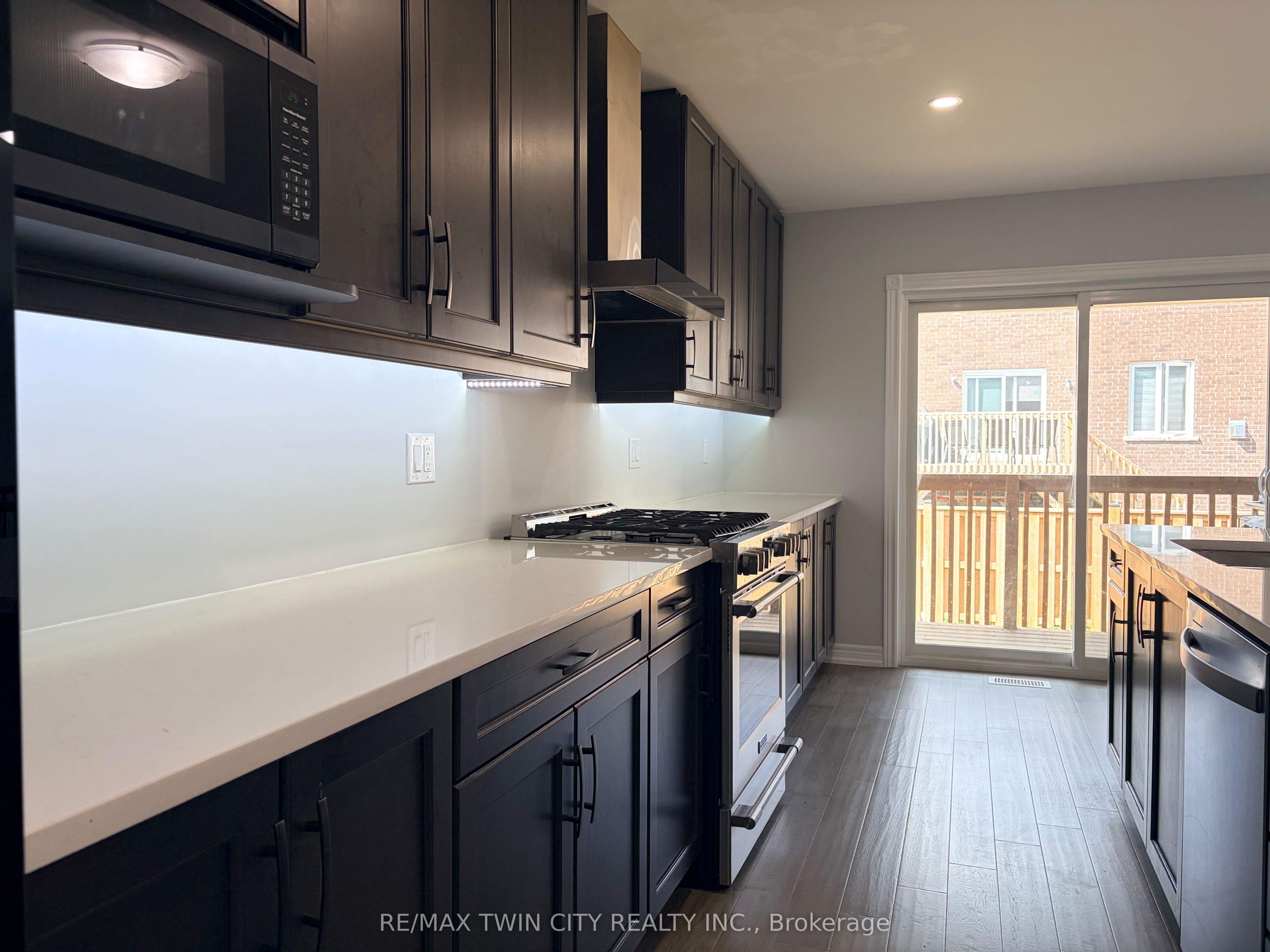 613 Lemay Grove, Peterborough, ON K9K 0G9 photo 4