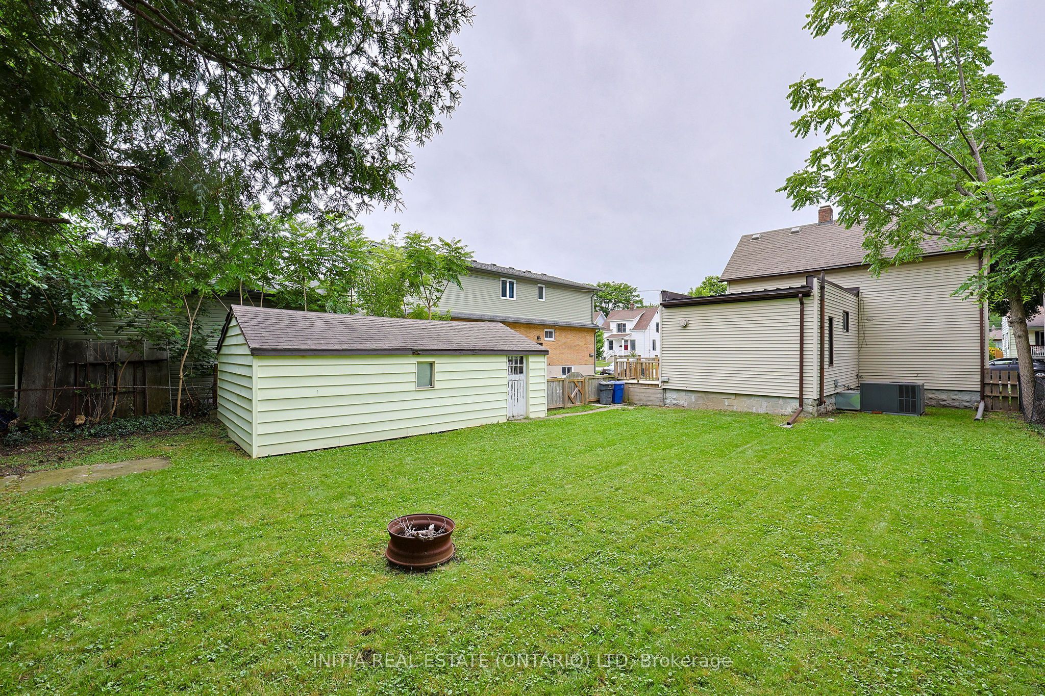 221 Bright Street, Sarnia, ON N7T 4E9 photo 5