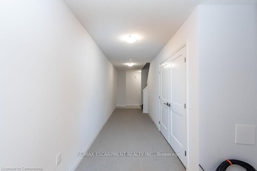 30 Times Square Boulevard 158, Hamilton, ON L8J 0M1 photo 3
