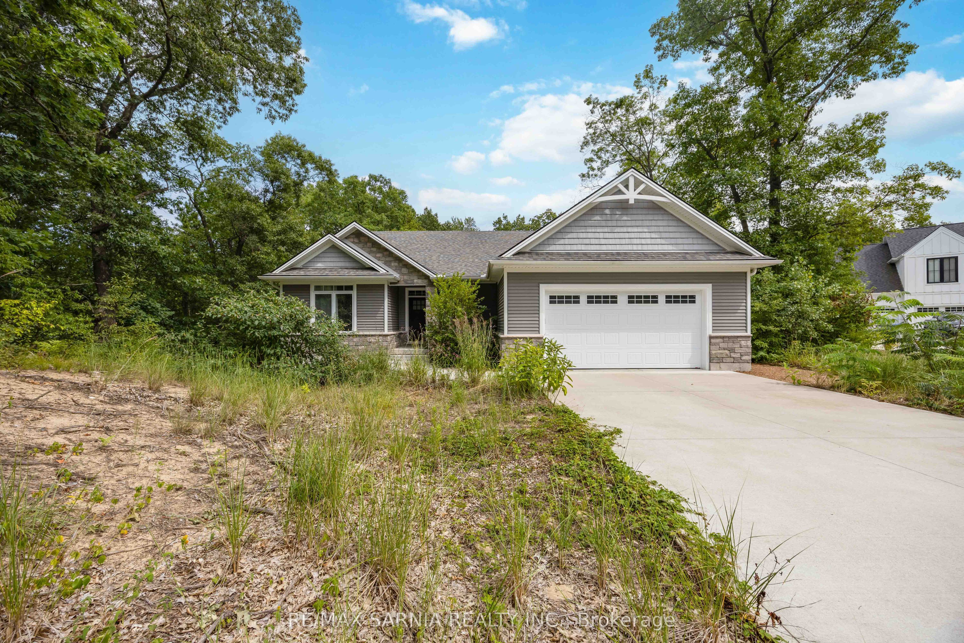 9934 Nipigon Street, Lambton Shores, ON N0M 2L0 photo 4