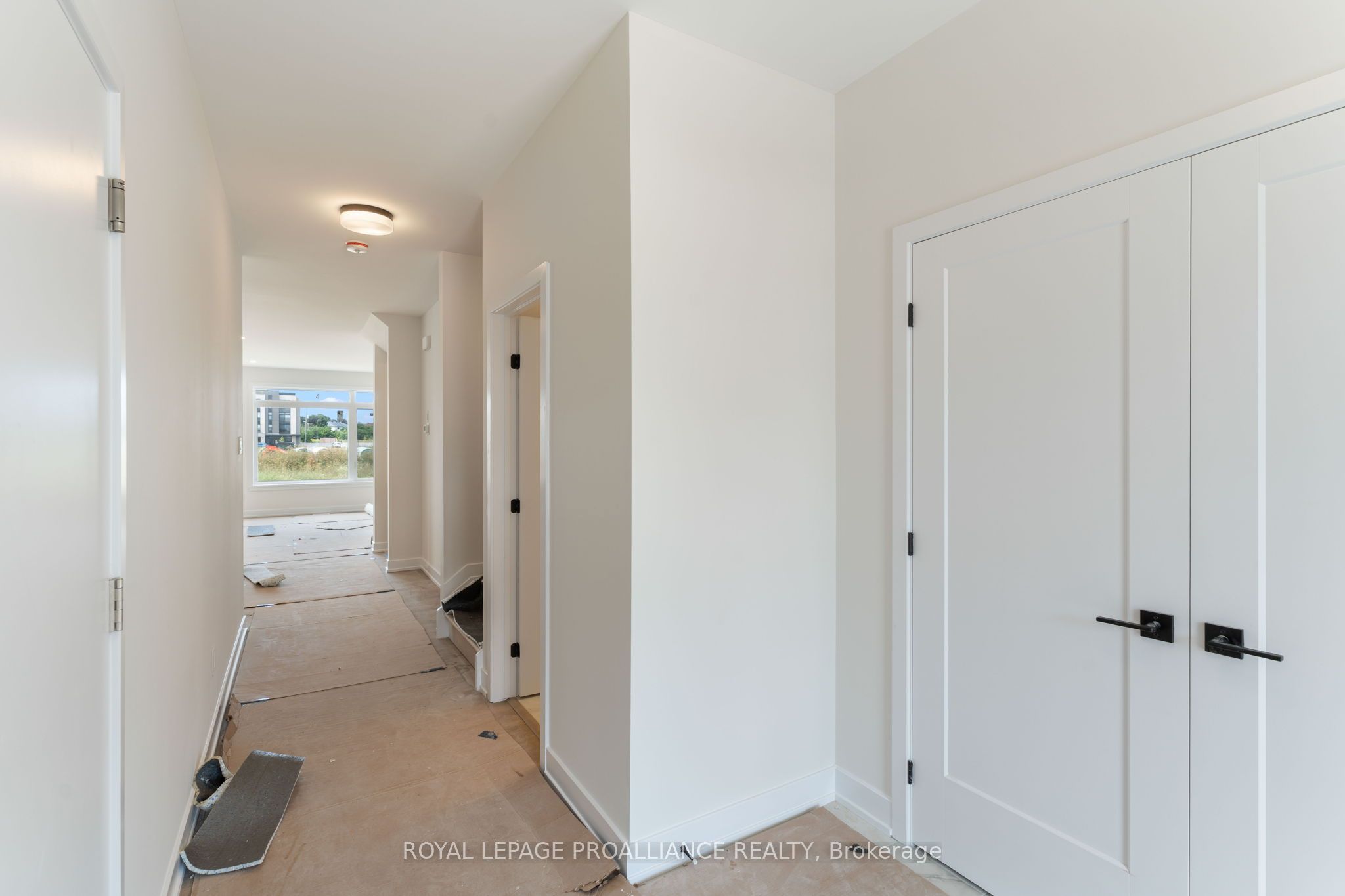 1024 Moore Street, Brockville, ON K6V 0H2 photo 5