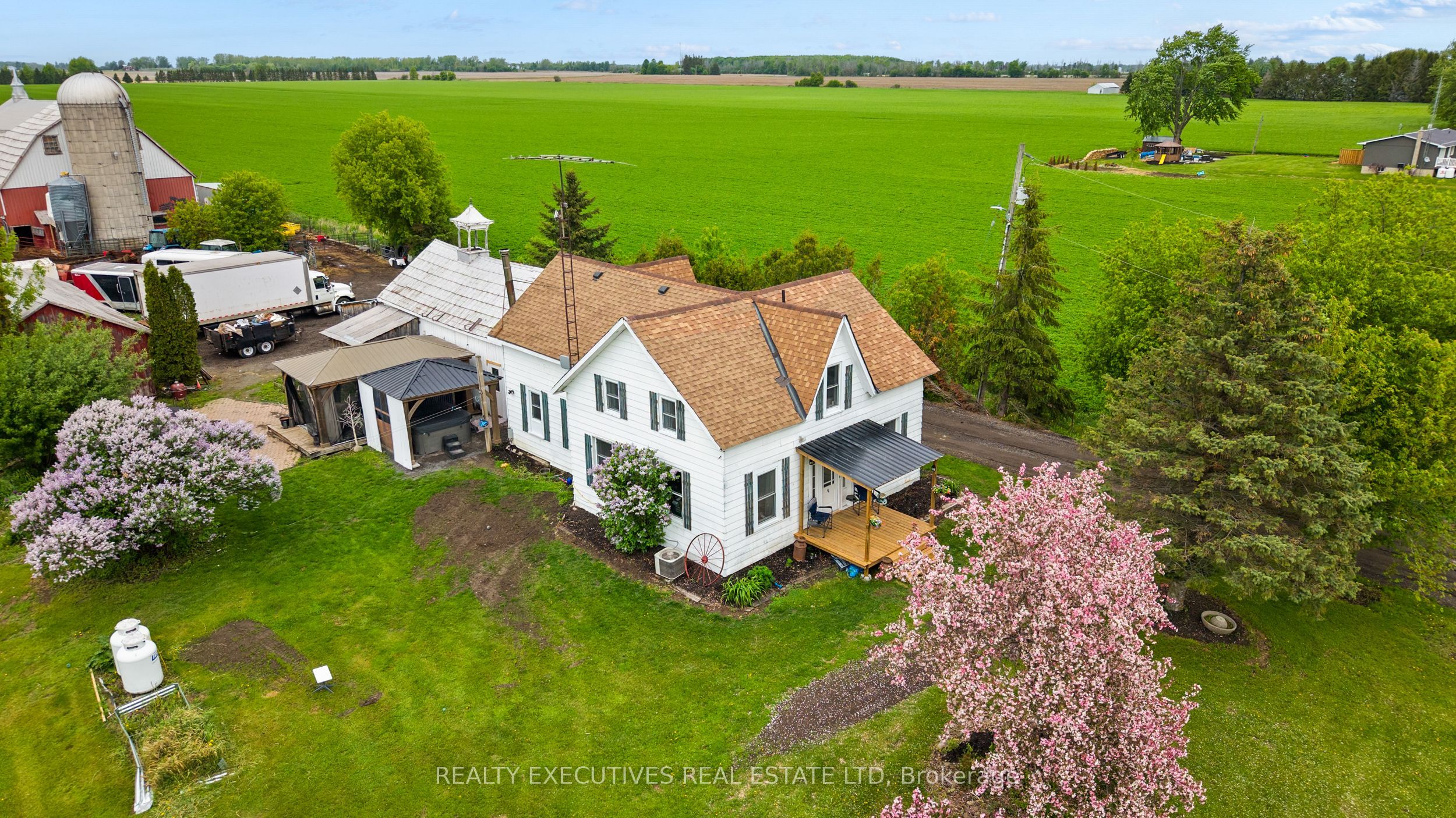 12689 River Road, North Dundas, ON K0C 2K0 photo 3