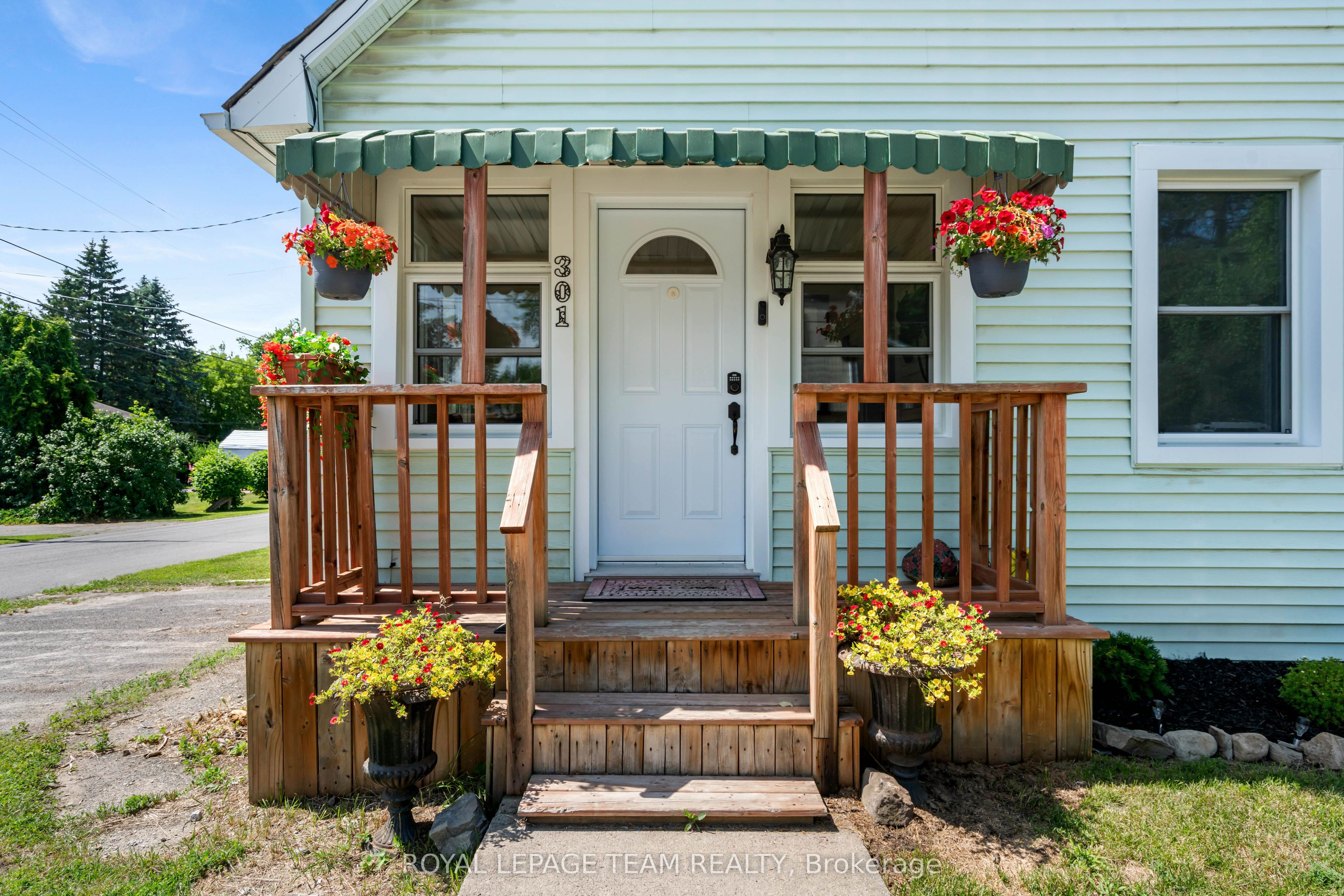 301 Oxford Street E, North Grenville, ON K0G 1J0 photo 2