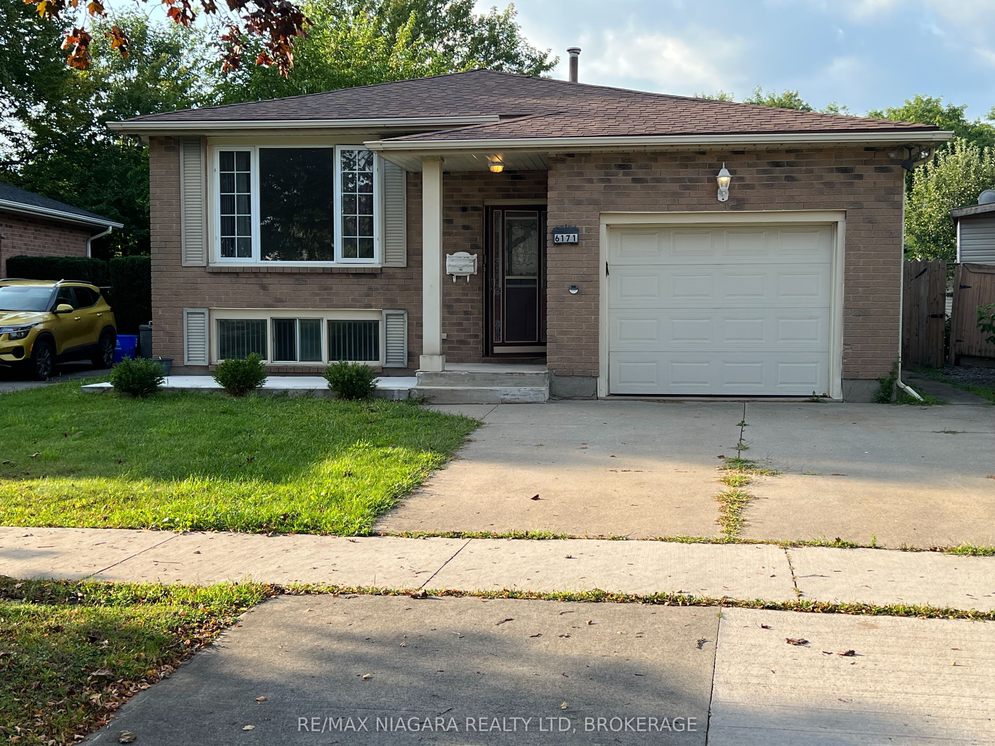 6171 Charnwood Avenue, Niagara Falls, ON L2H 2L5 photo 2