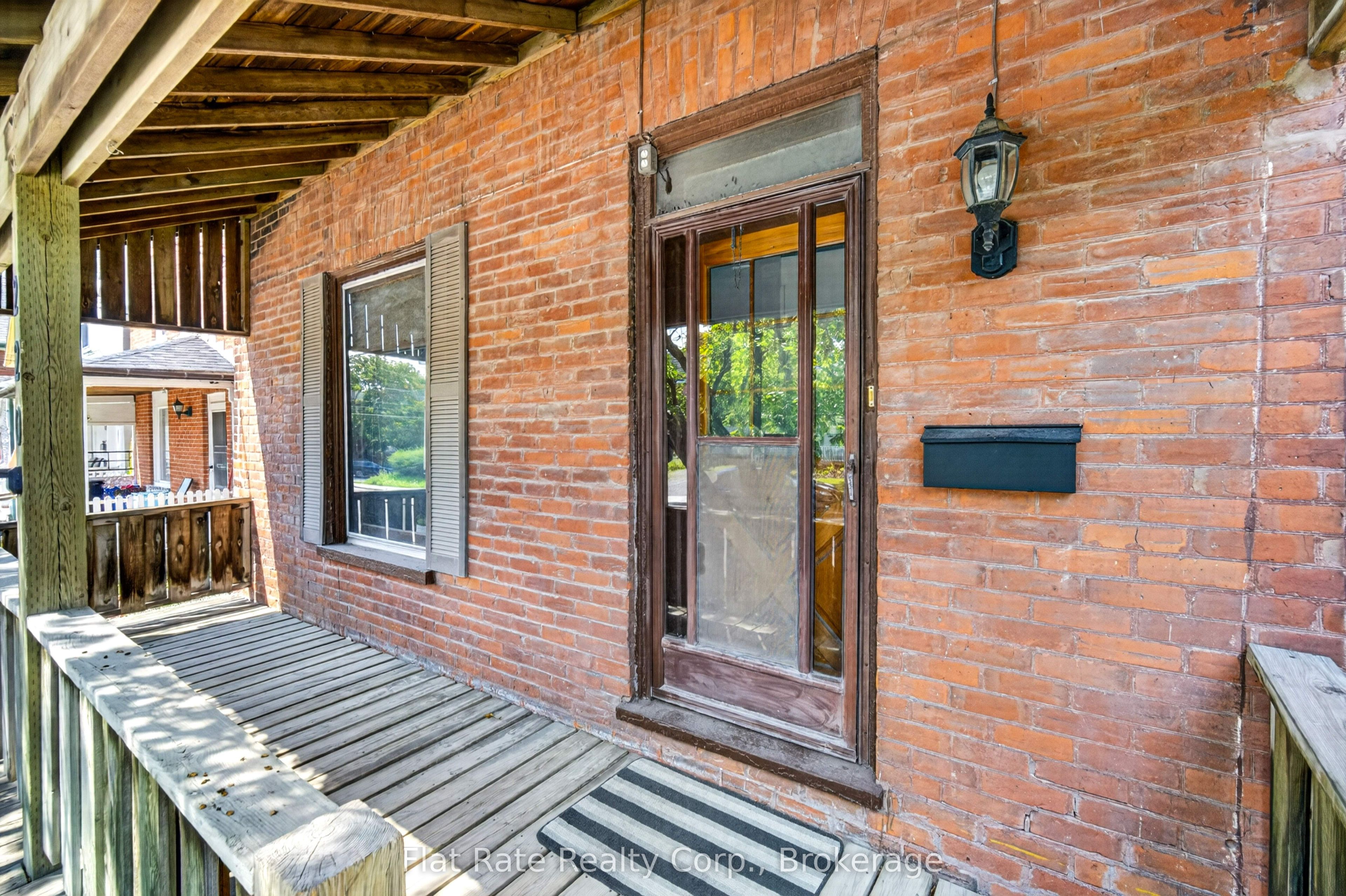220 LONDON Street, Peterborough, ON K9H 2Y9 photo 4