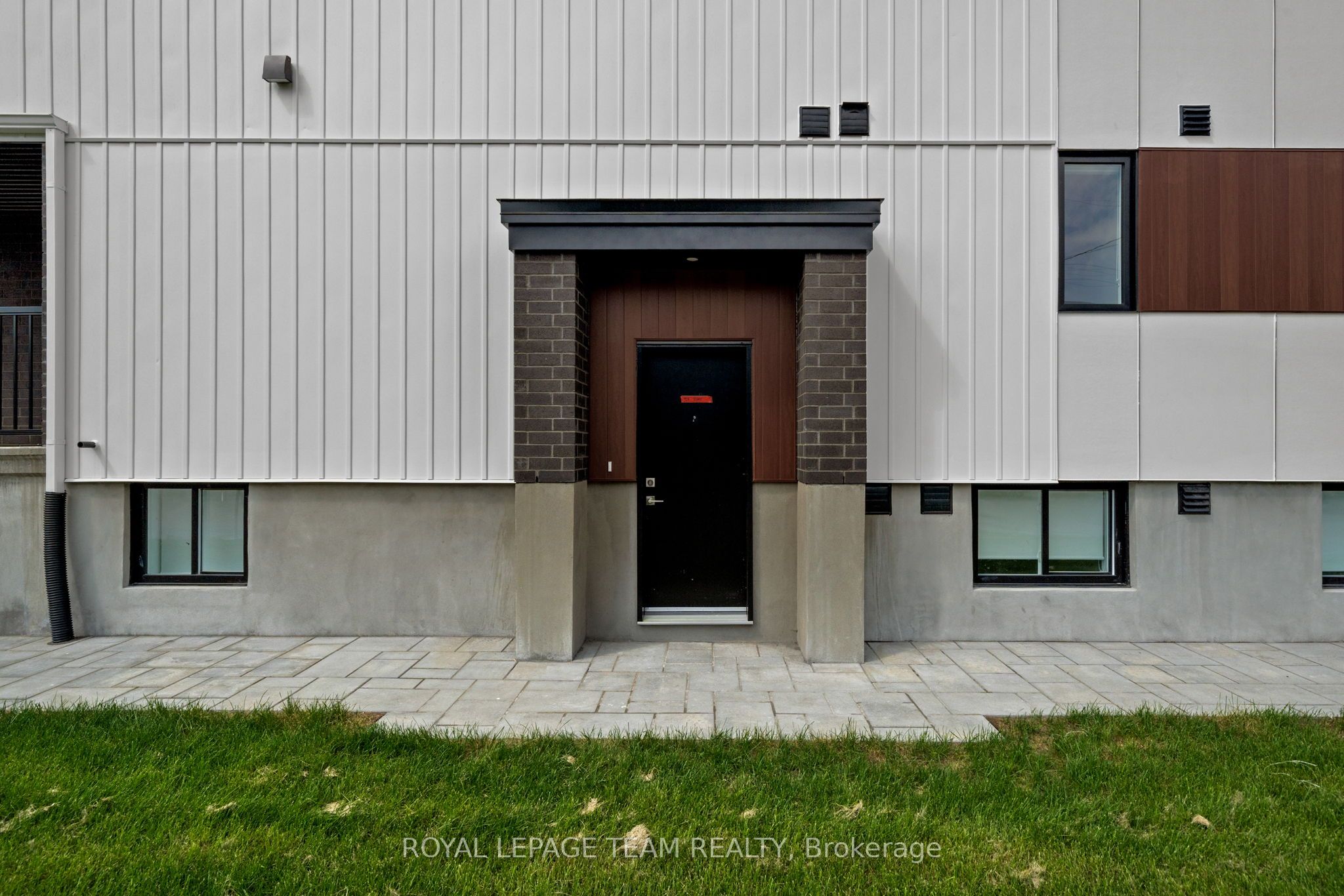 1231 Shillington Avenue C, Carlington - Central Park, ON K1Z 7Z9 photo 3