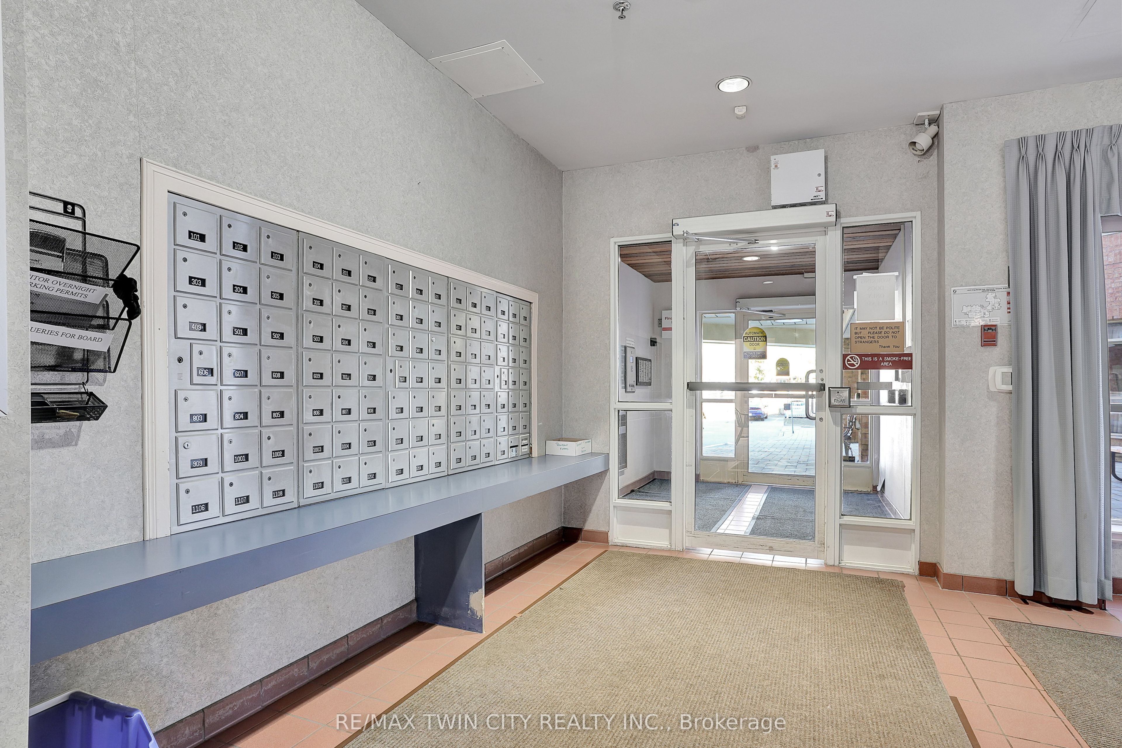 1414 King Street E 703, Kitchener, ON N2G 4T8 photo 4