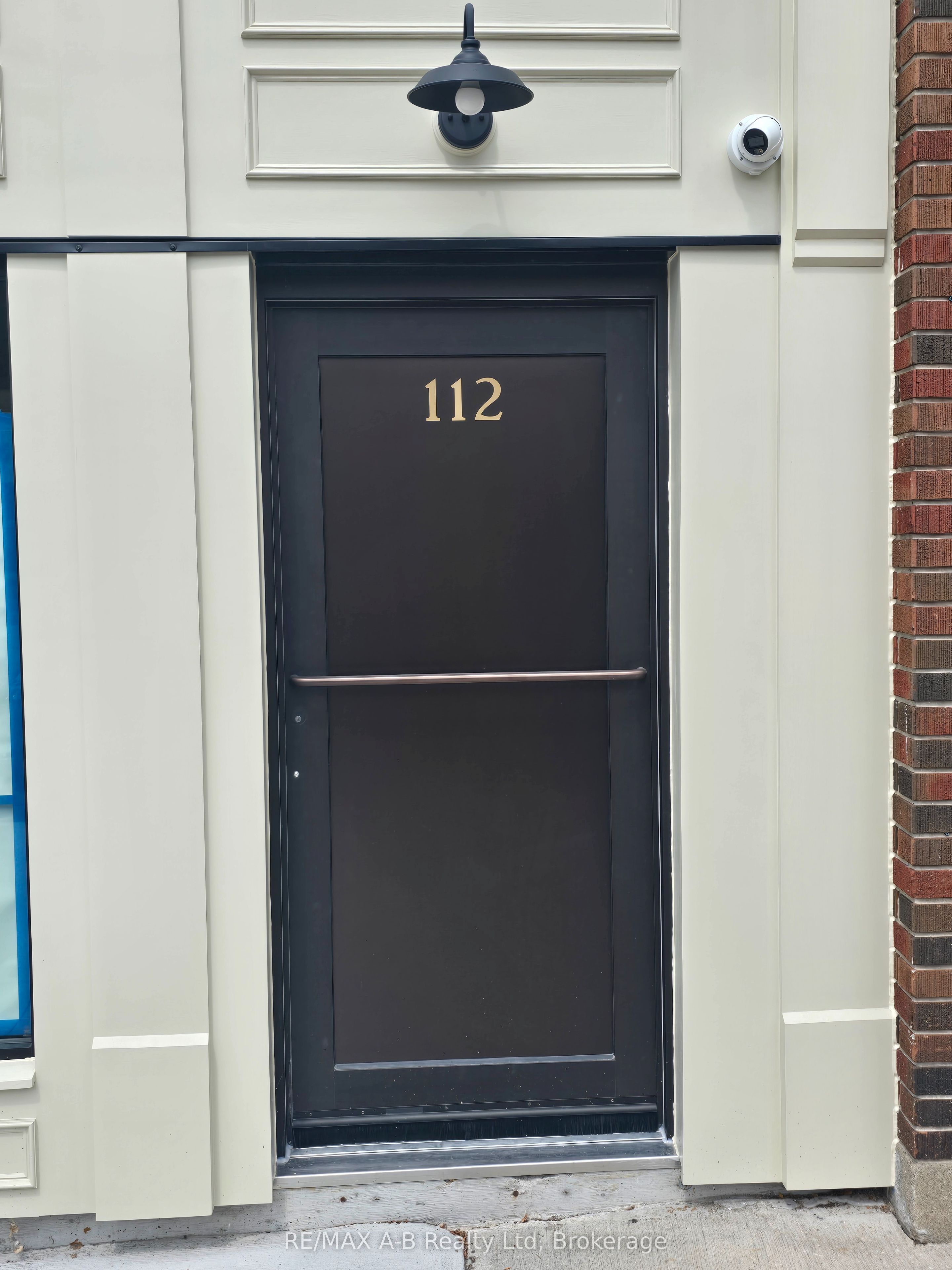 112 Ontario Street 2, Stratford, ON N5A 7Y4 photo 3