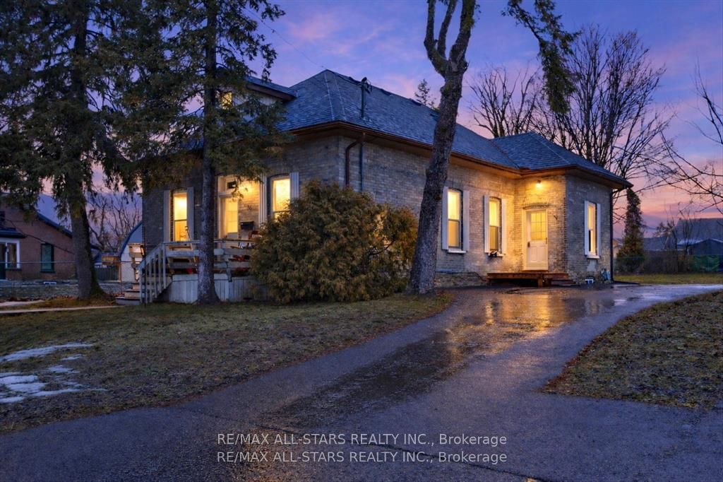 36 Caroline Street, Kawartha Lakes, ON K9V 1T1 photo 2