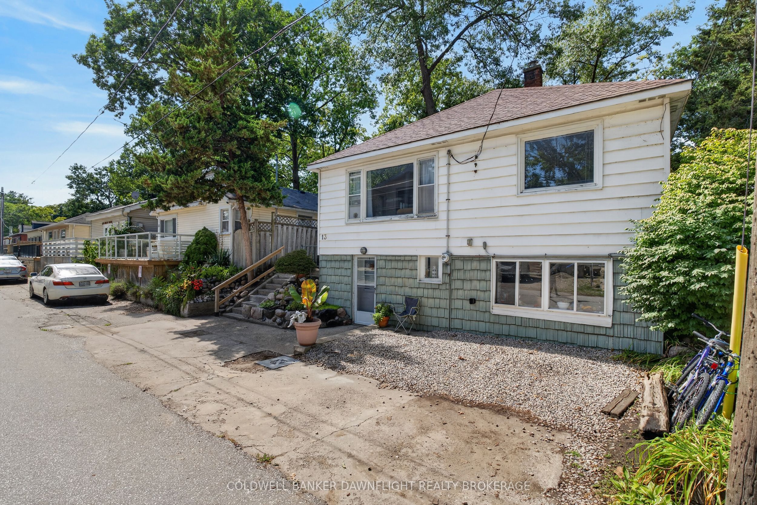 13 Warwick Avenue, Lambton Shores, ON N0M 1T0 photo 3