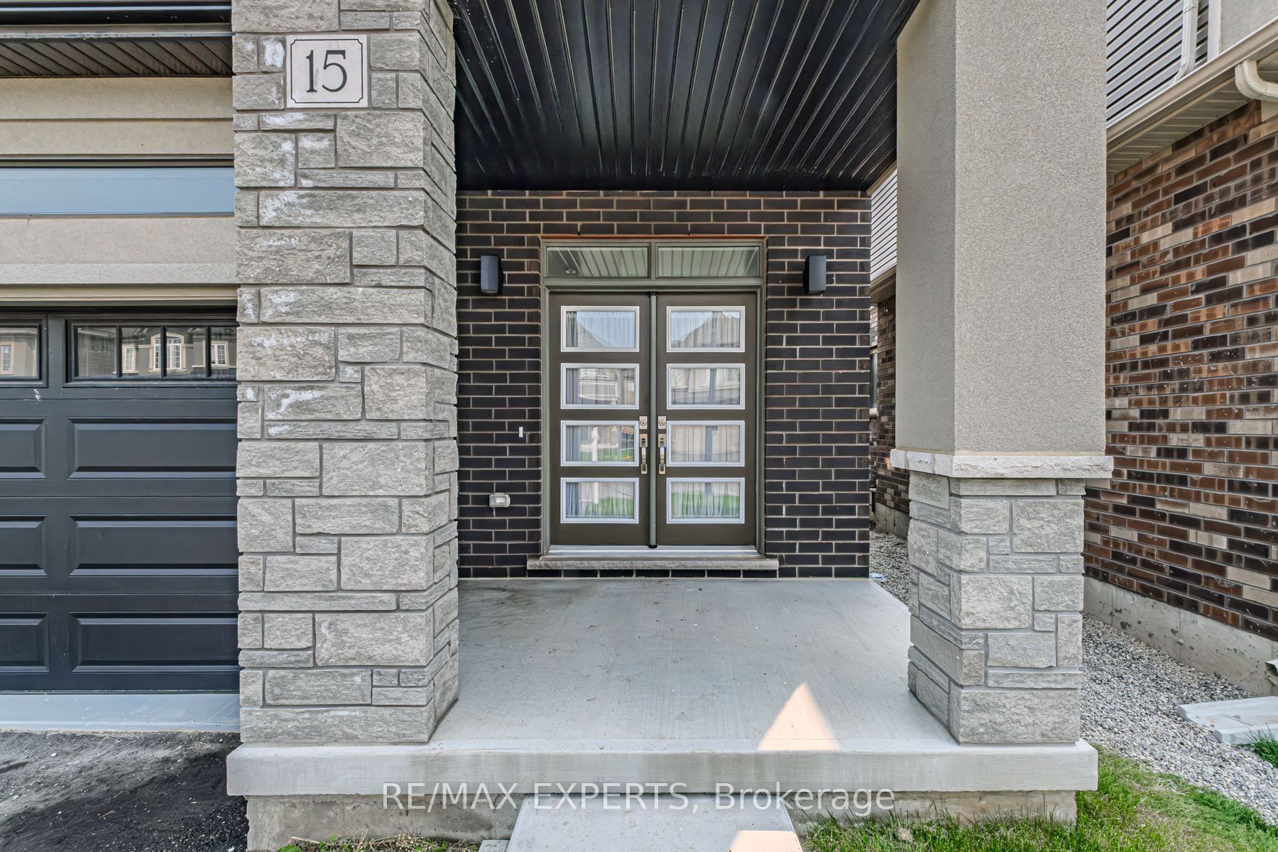15 Stokes Road, Brant, ON N3L 0L9 photo 3