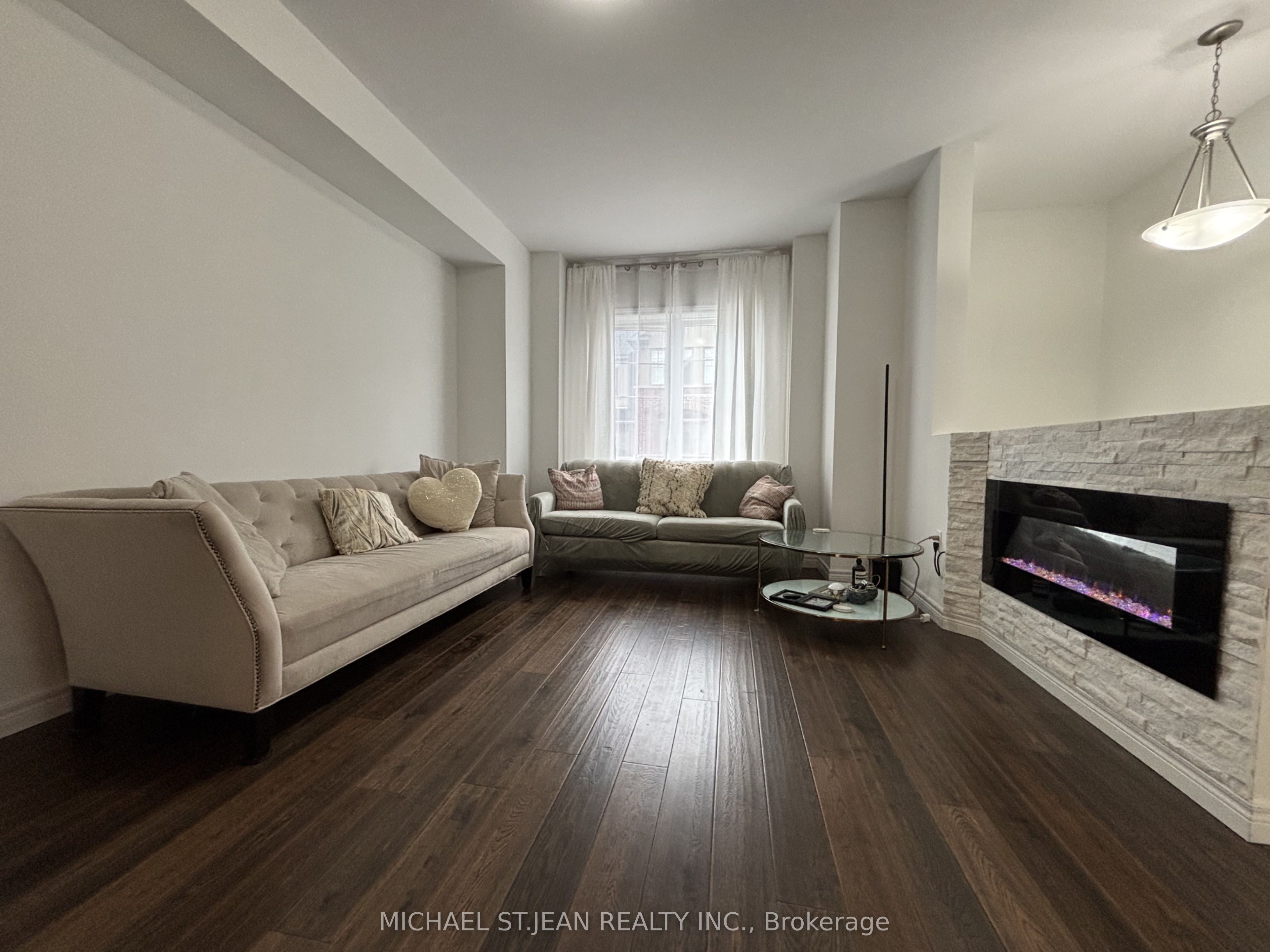 11 Birot Lane, Hamilton, ON L9K 0K1 photo 3