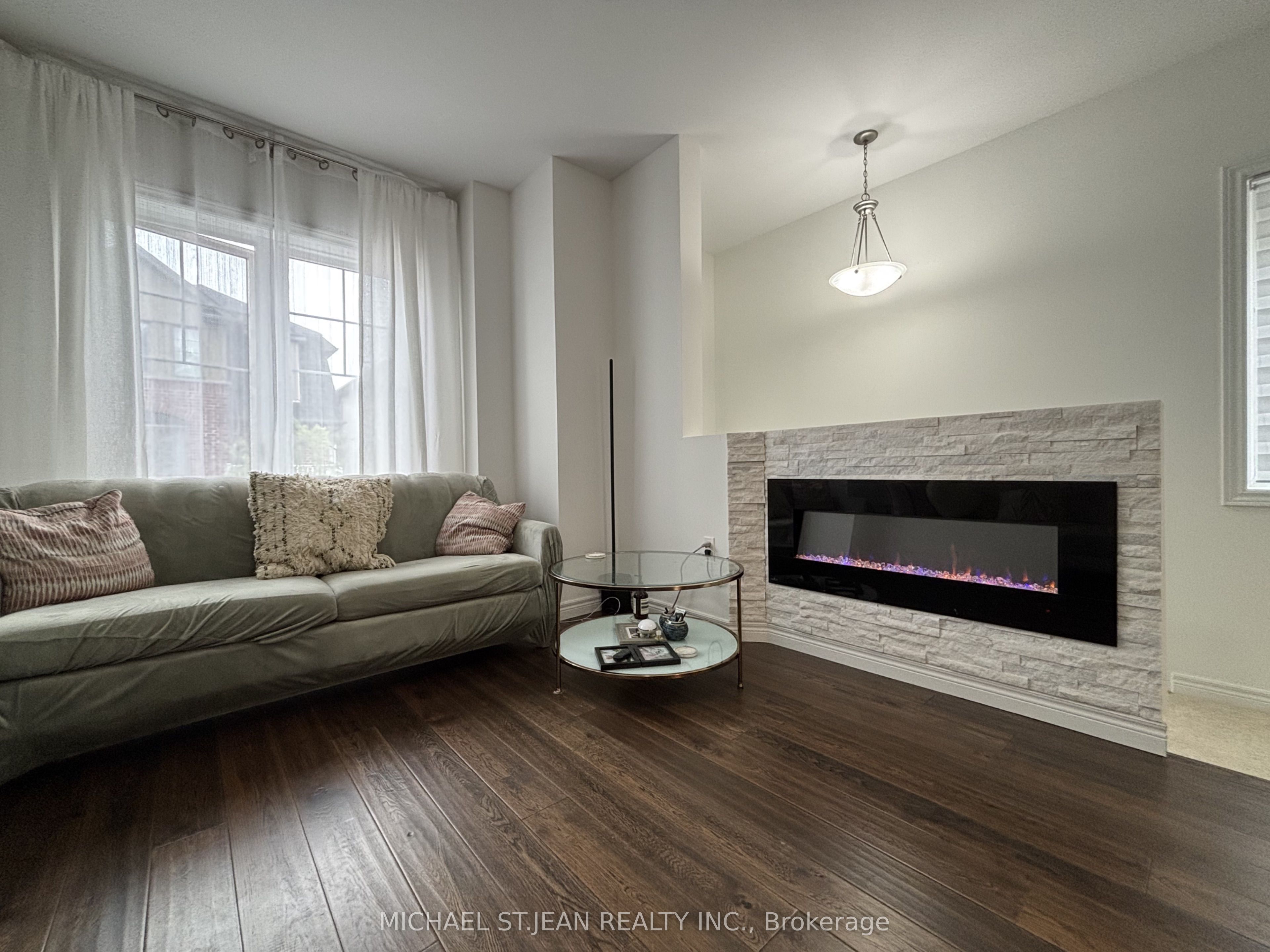 11 Birot Lane, Hamilton, ON L9K 0K1 photo 4