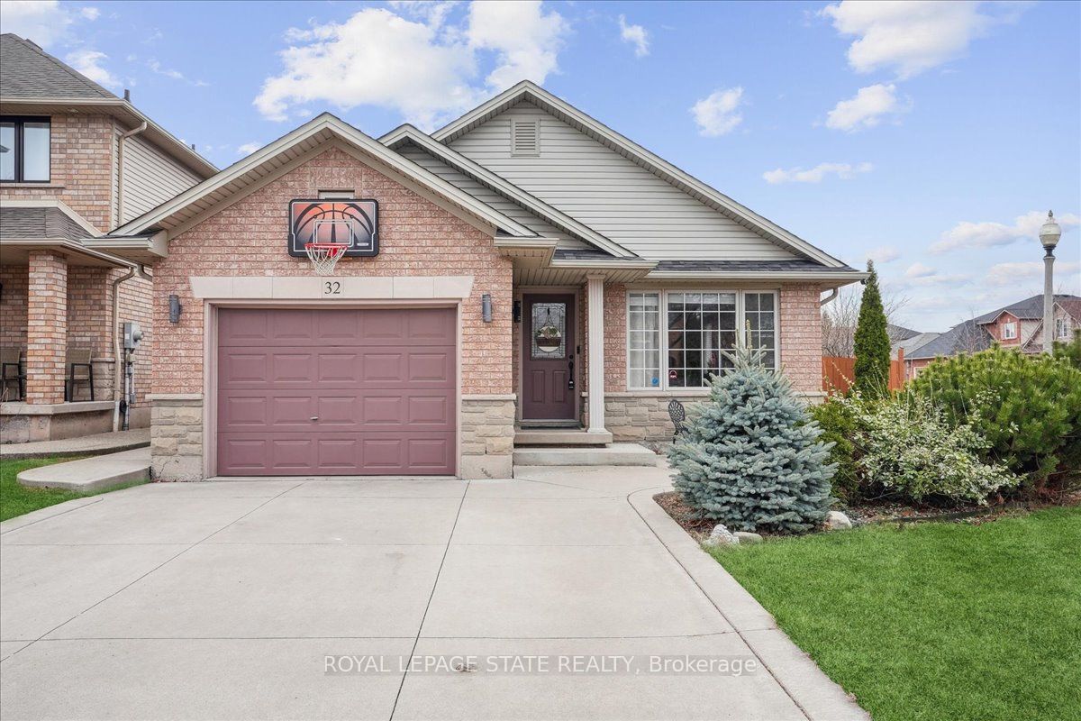 32 Sonoma Lane, Hamilton, ON L8E 6B5