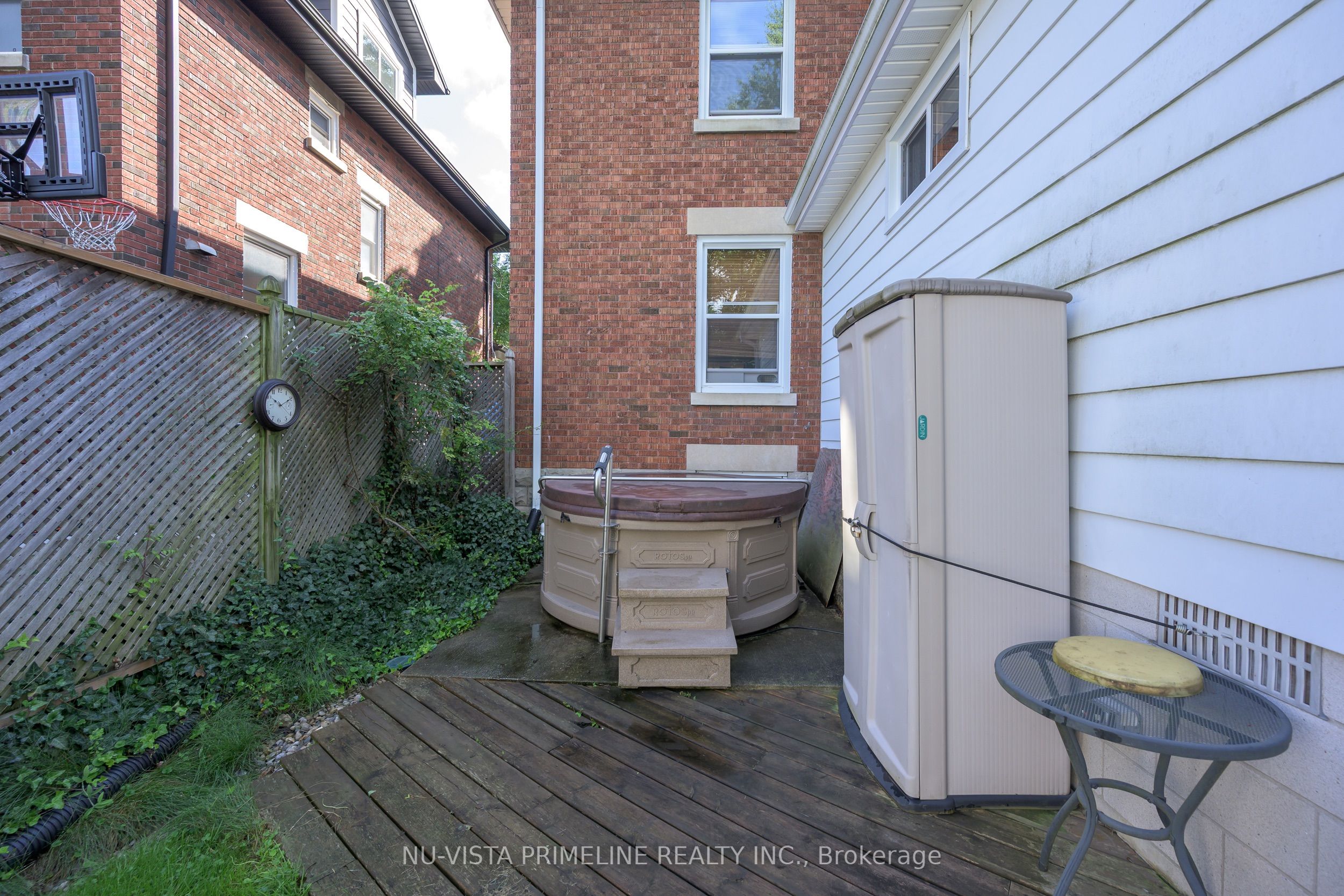 83 Thornton Avenue, London East, ON N5Y 2Y4 photo 4
