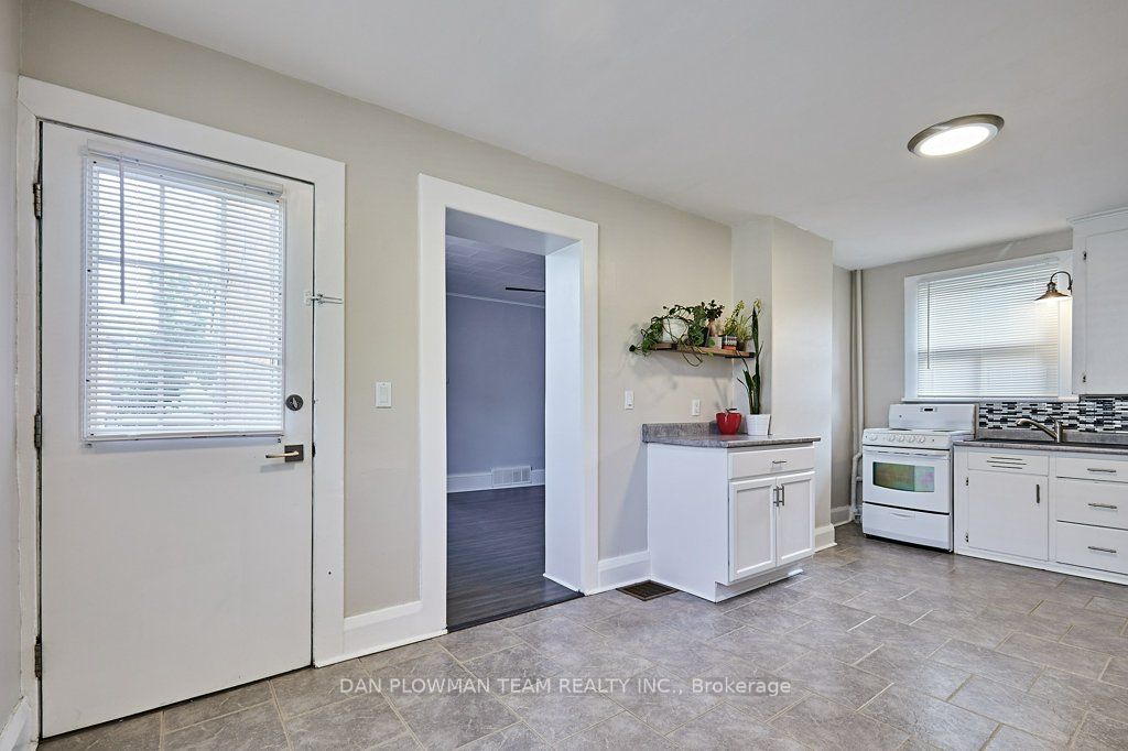 20 Queen Street, Kawartha Lakes, ON K9V 1E9 photo 5