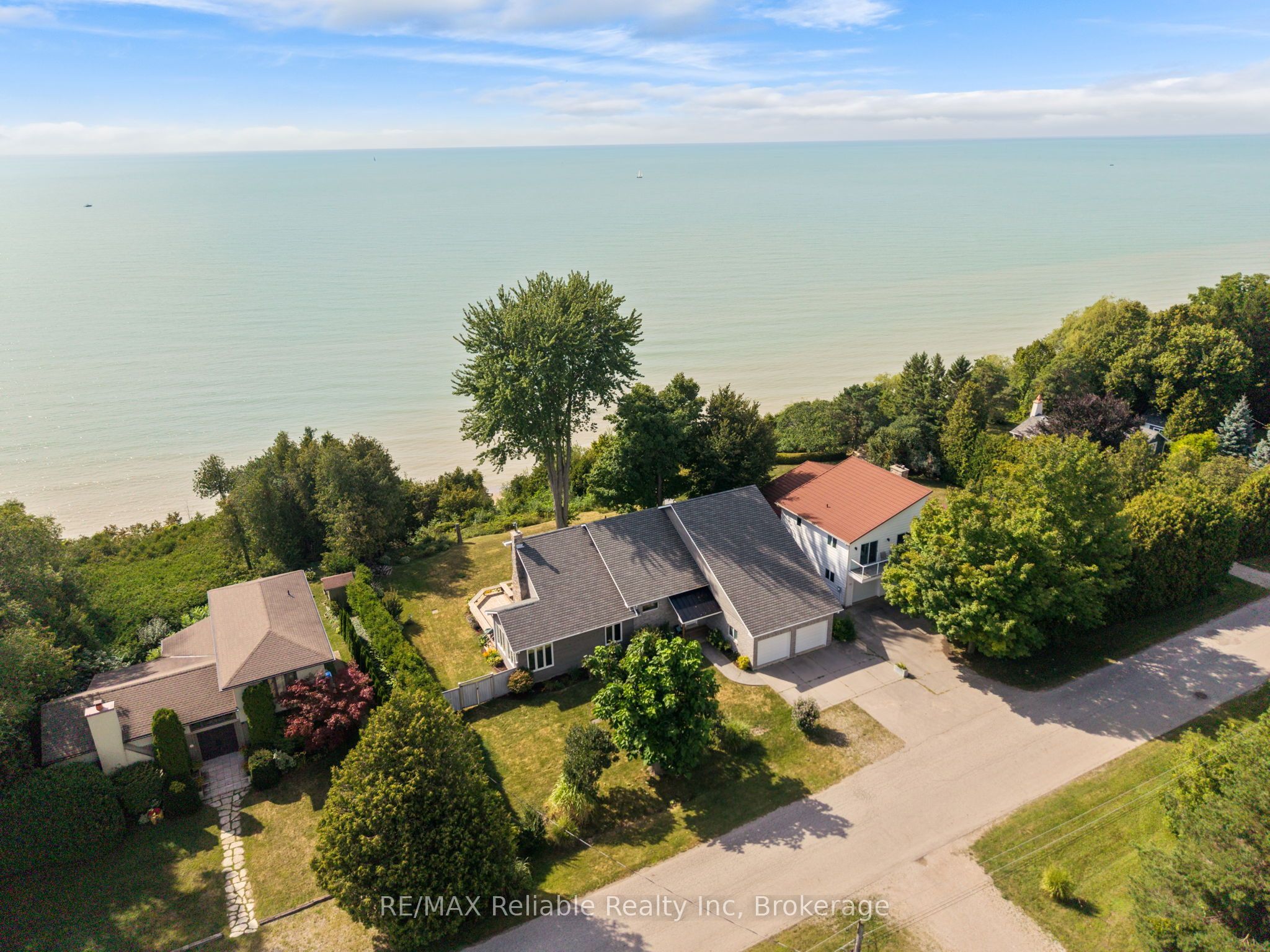 113 Tuyll Street, Bluewater, ON N0M 1G0 photo 2