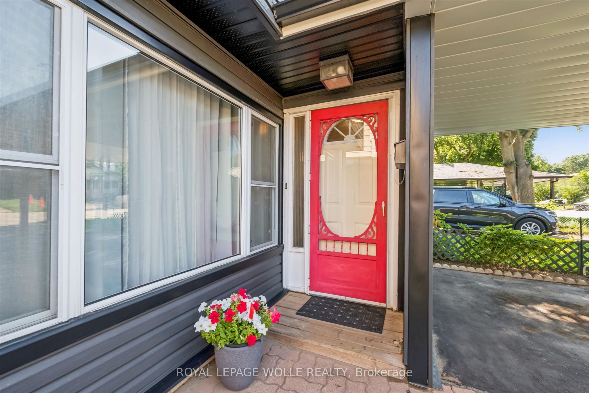 460 Parkview Crescent, Cambridge, ON N3H 4X7 photo 3