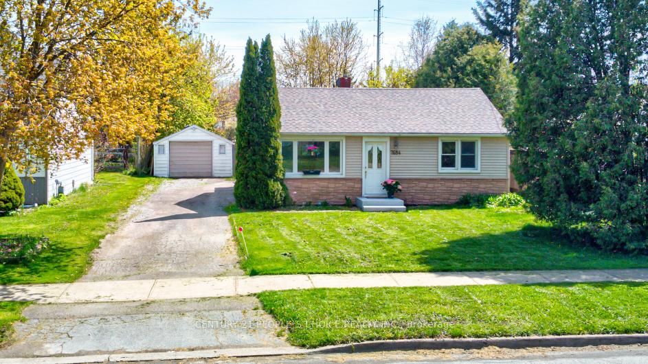 7684 Badger Road, Niagara Falls, ON L2H 1H9 photo 2