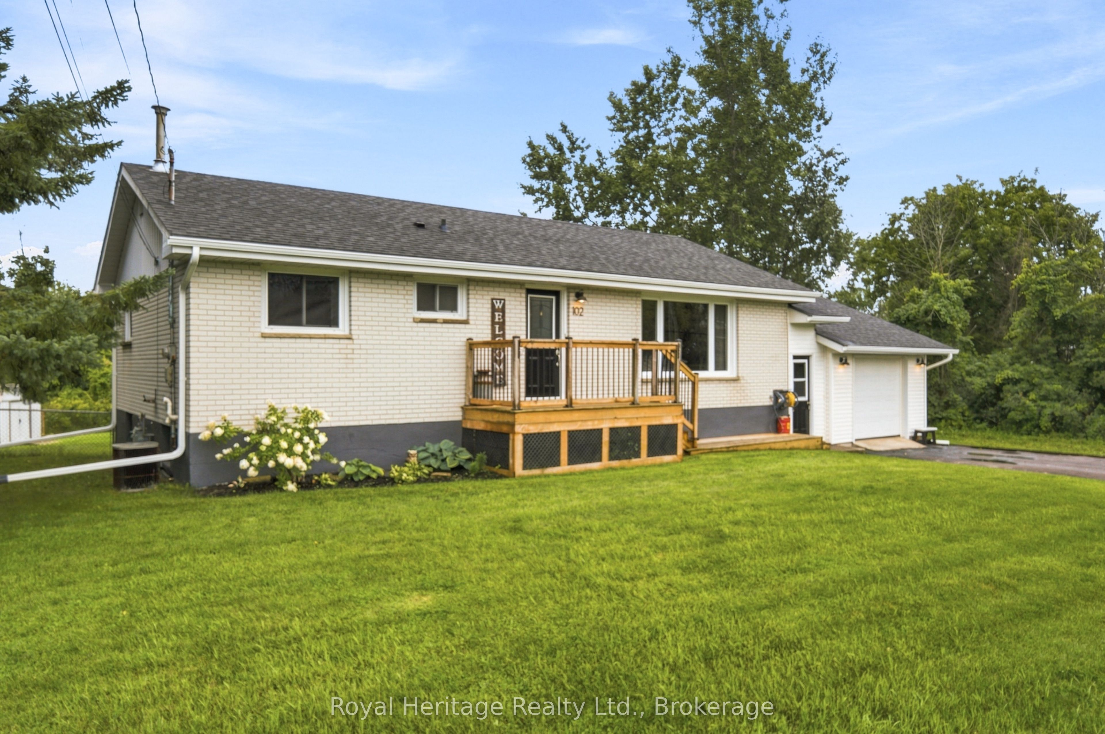 102 Johnstown Road, Quinte West, ON K8V 5P5 photo 2