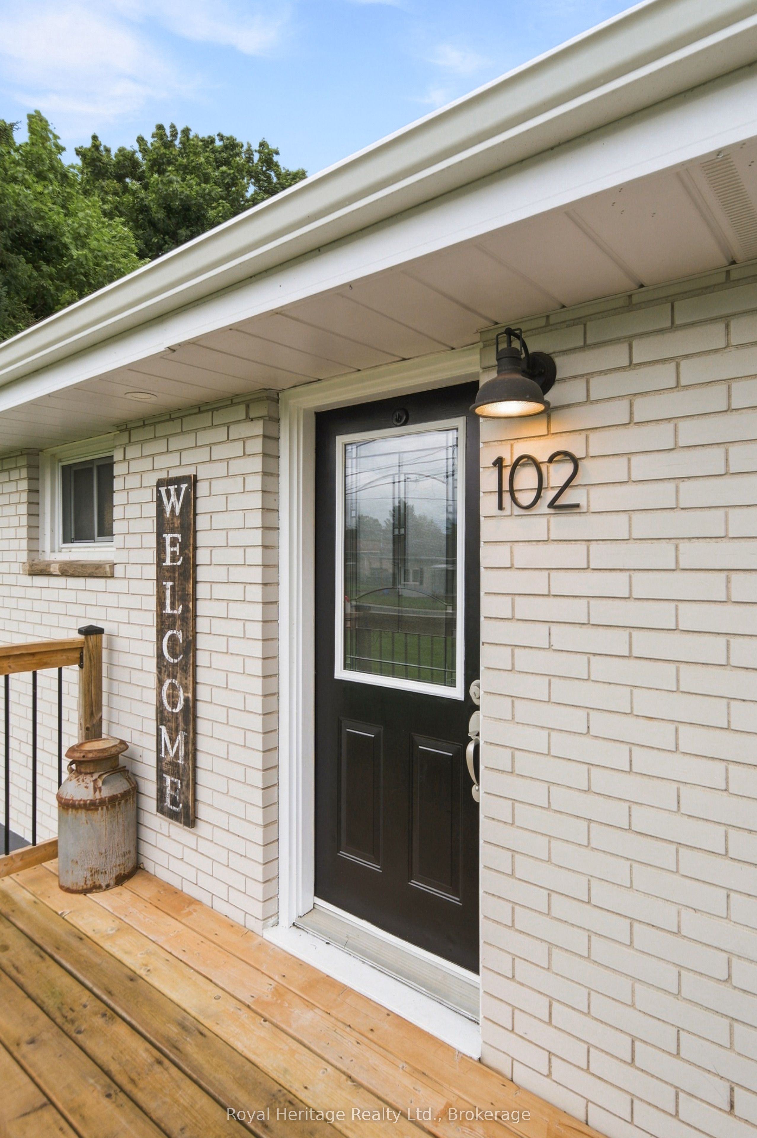 102 Johnstown Road, Quinte West, ON K8V 5P5 photo 3