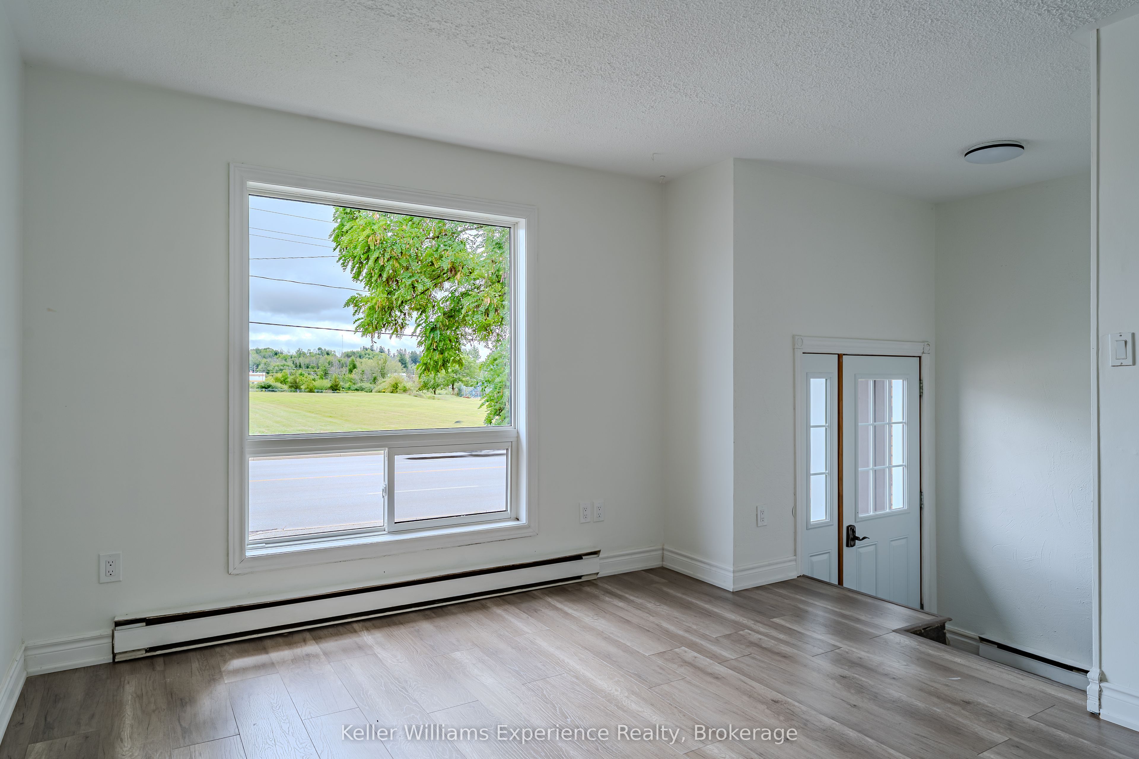 1088 8th Street E, Owen Sound, ON N4K 1M6 photo 5