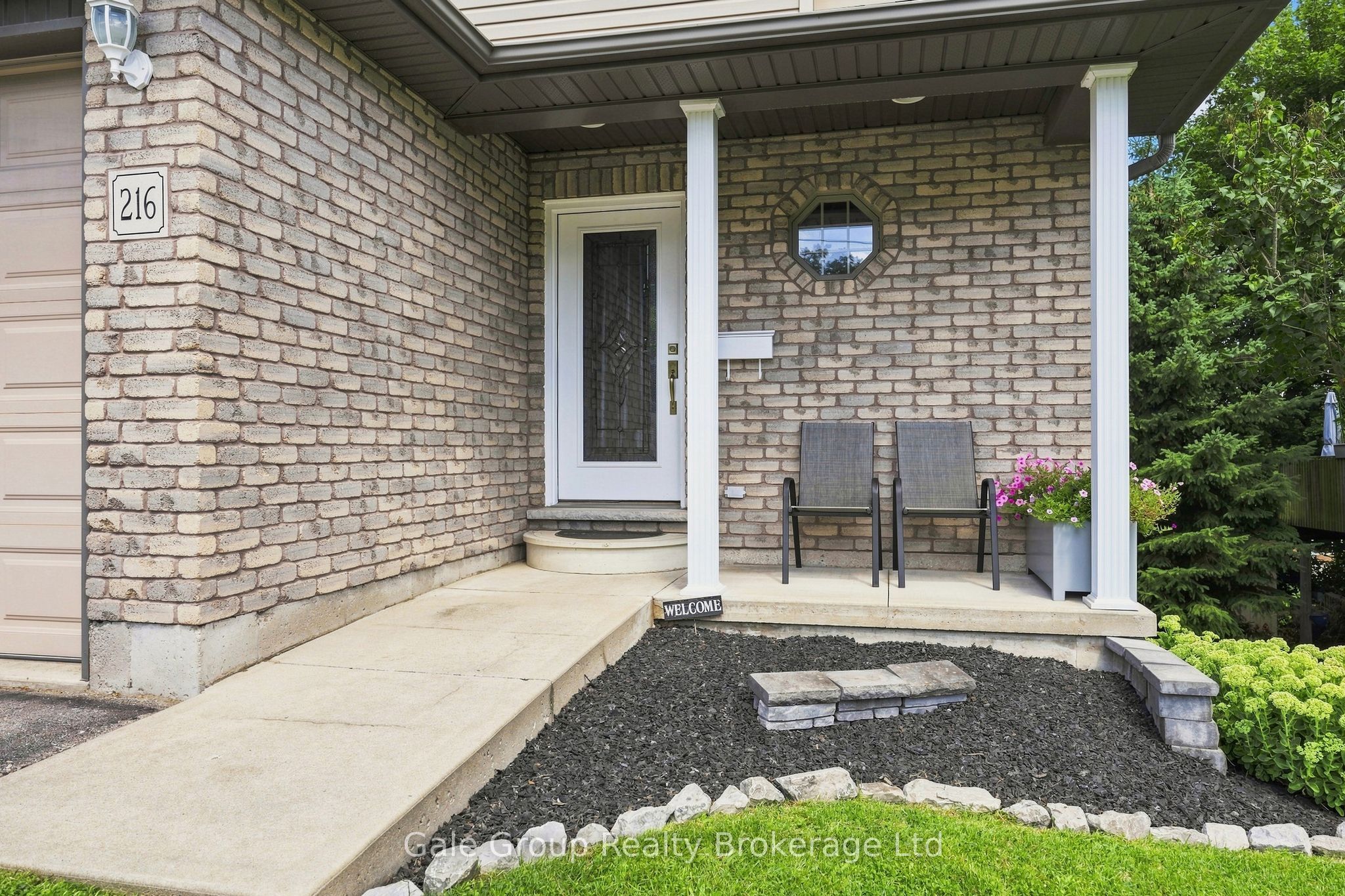 216 Thames Street N, Ingersoll, ON N5C 3E4 photo 4