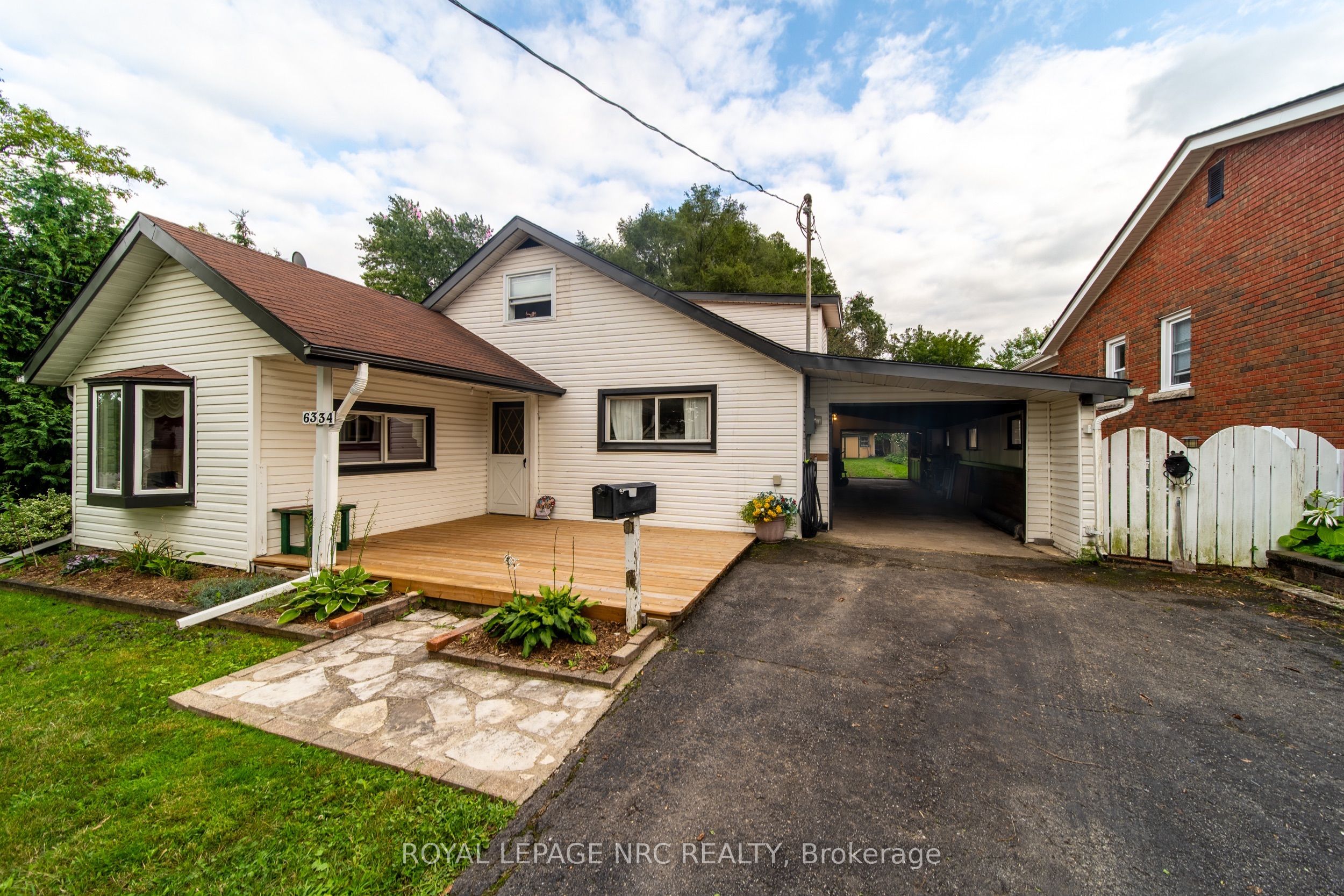 6334 Frederica Street, Niagara Falls, ON L2G 1C4