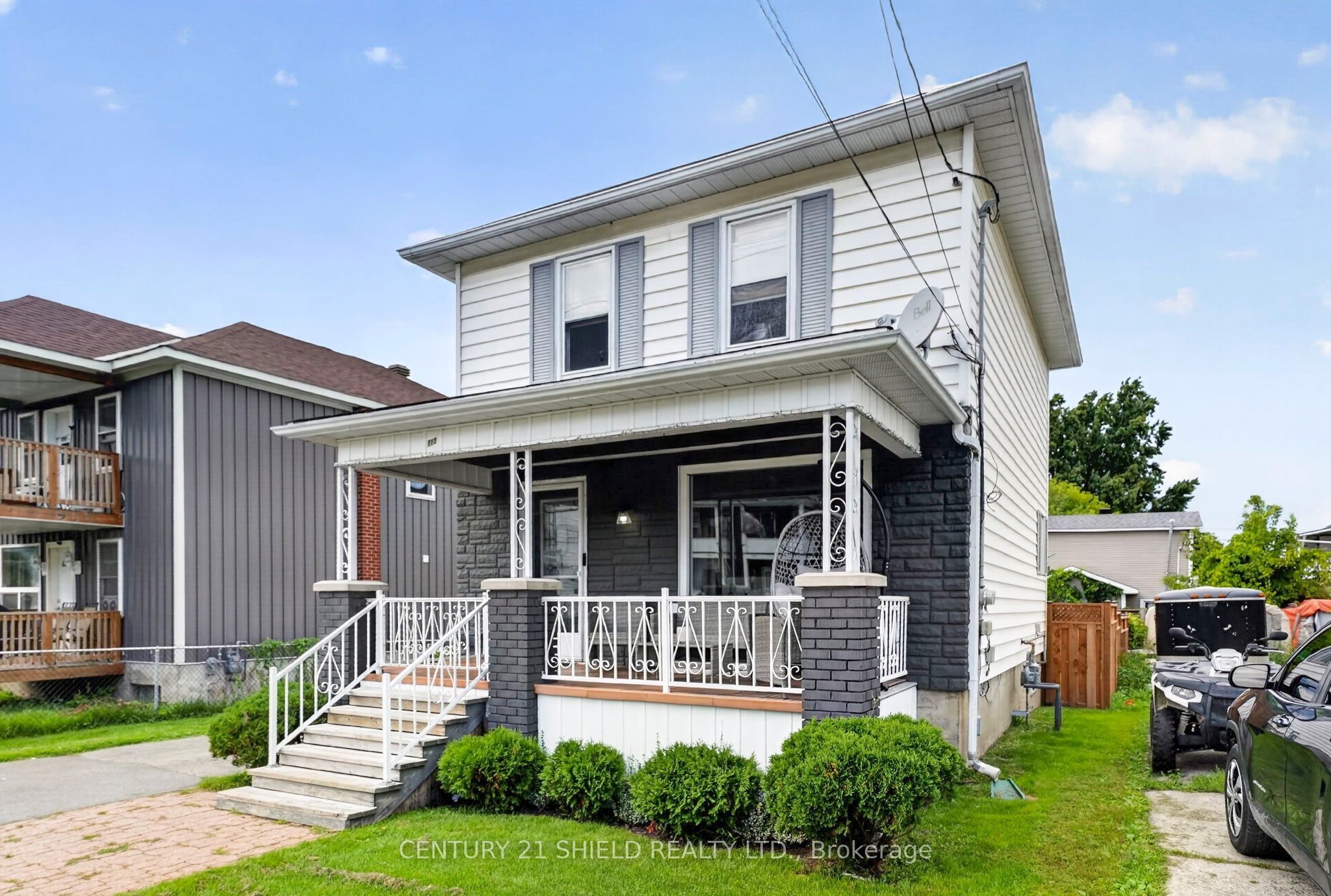 712 First Street E, Cornwall, ON K6H 1M4 photo 2