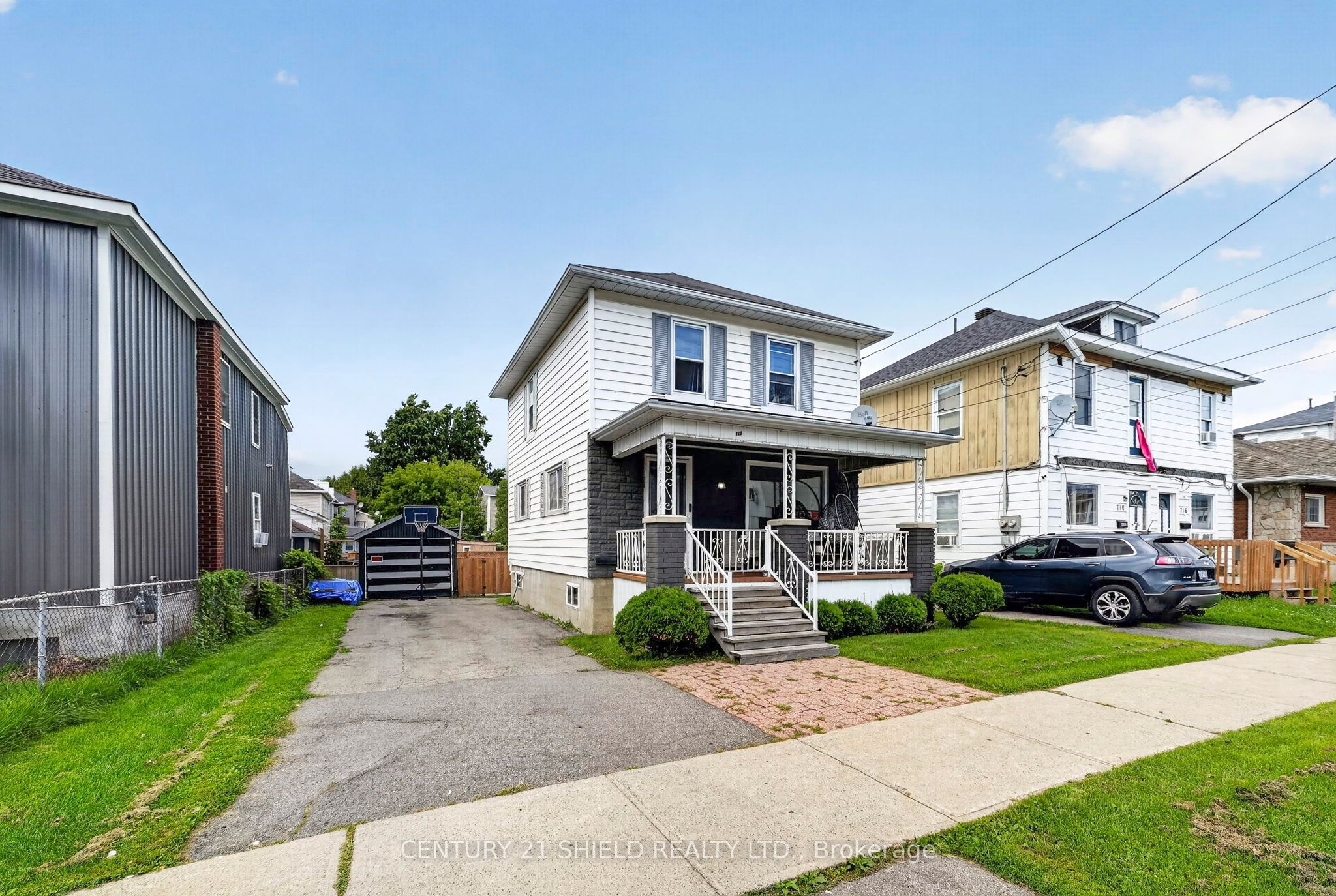712 First Street E, Cornwall, ON K6H 1M4 photo 3
