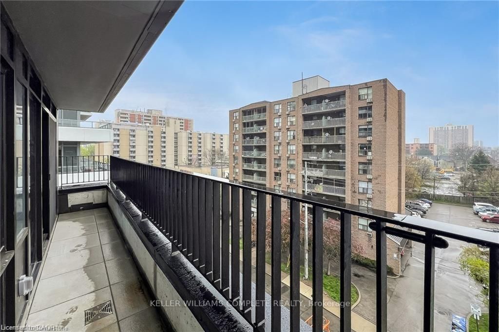 1 Jarvis Street 526, Hamilton, ON L8L 2H7 photo 5