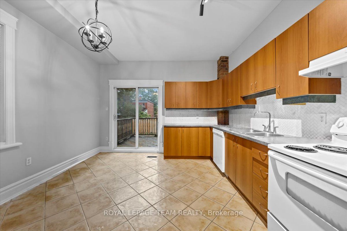134 Elm Street, West Centre Town, ON K1R 6N5 photo 5