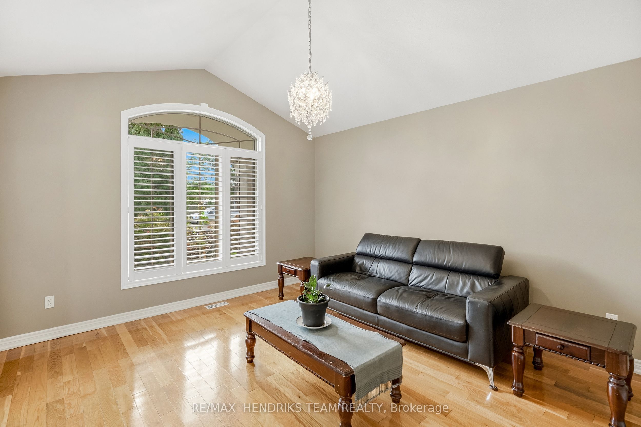 17 First Street Louth, St. Catharines, ON L2W 1C7 photo 5