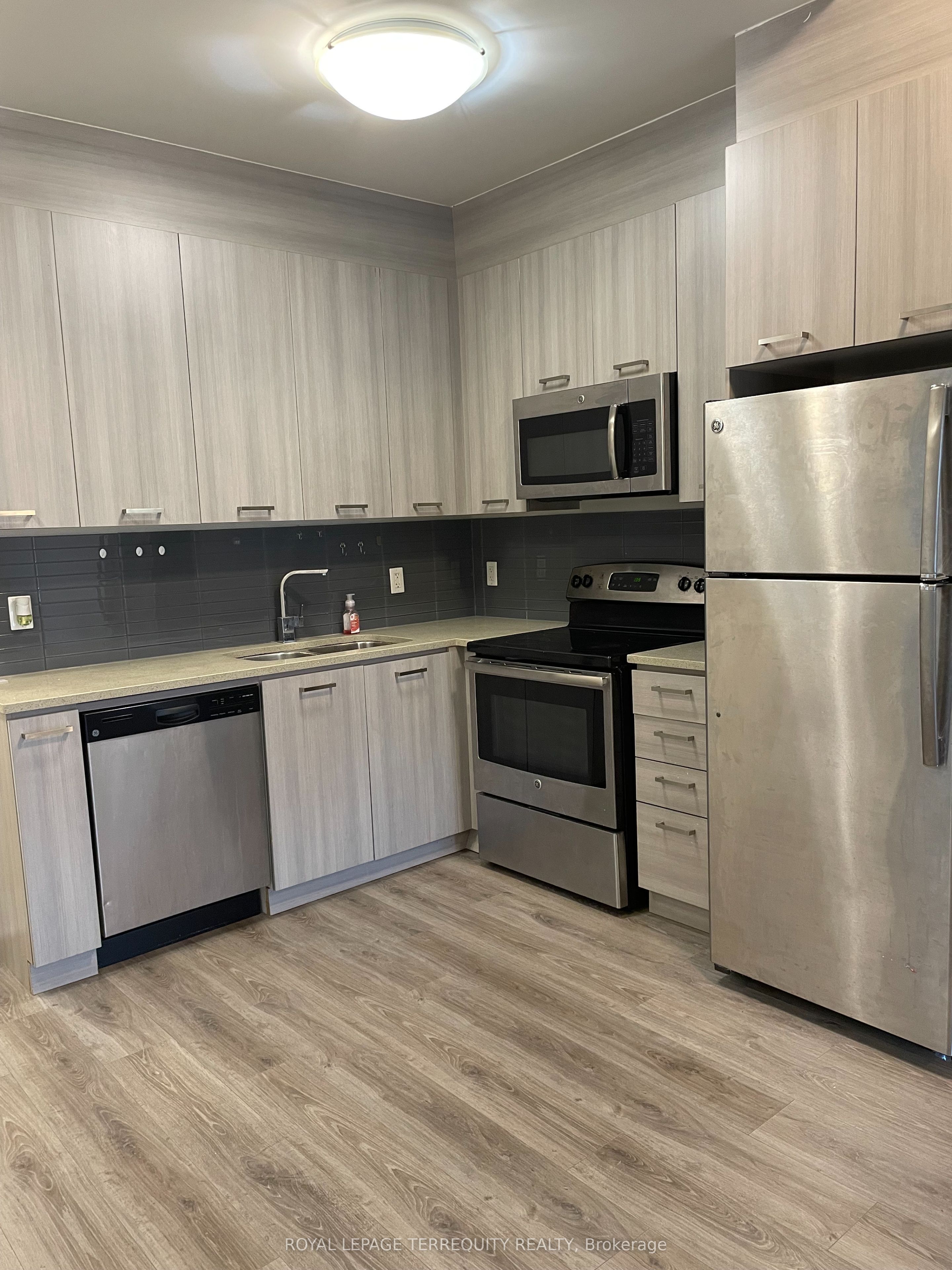 150 Main Street W 308, Hamilton, ON L8P 1H8