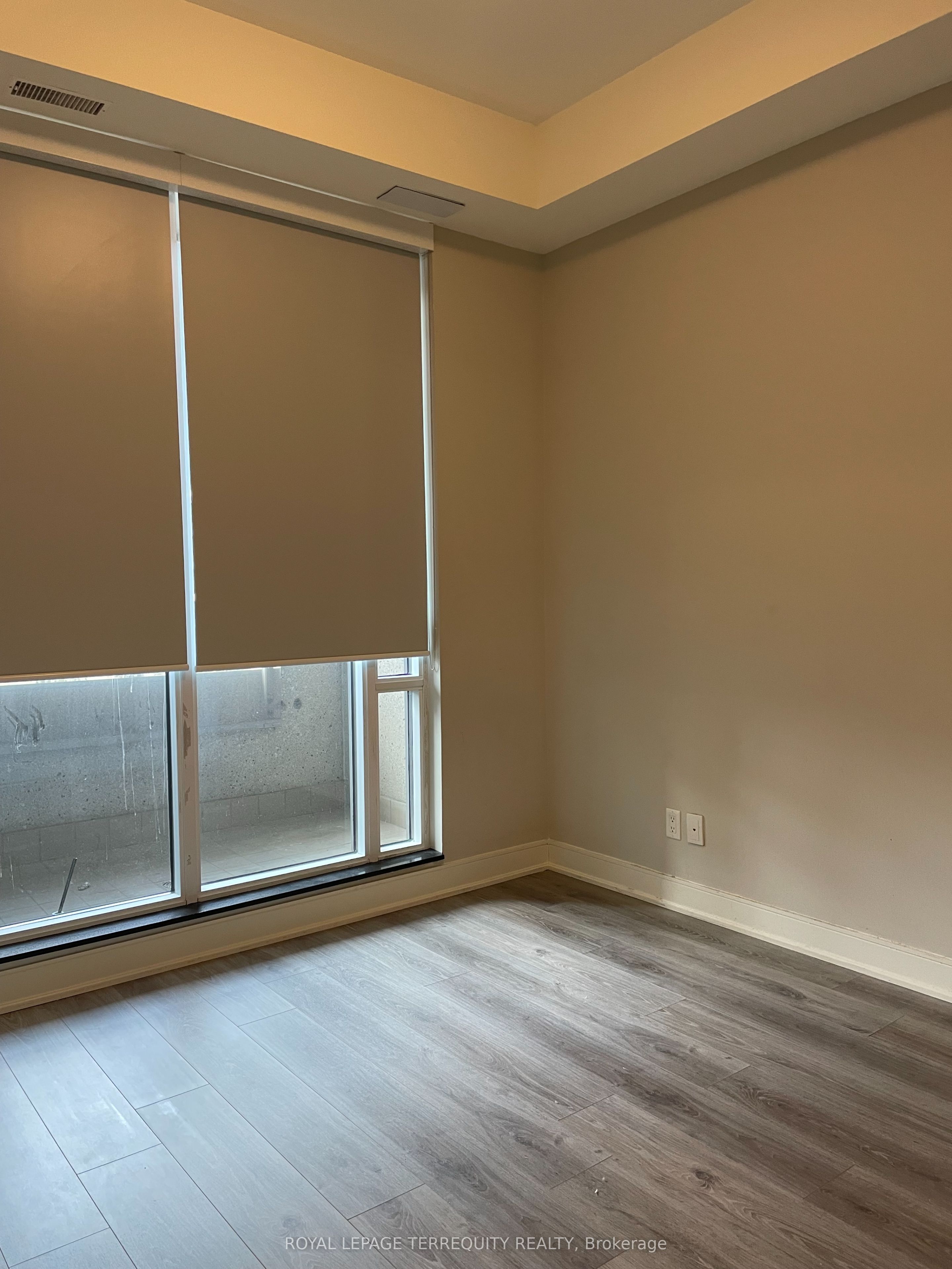 150 Main Street W 308, Hamilton, ON L8P 1H8 photo 5