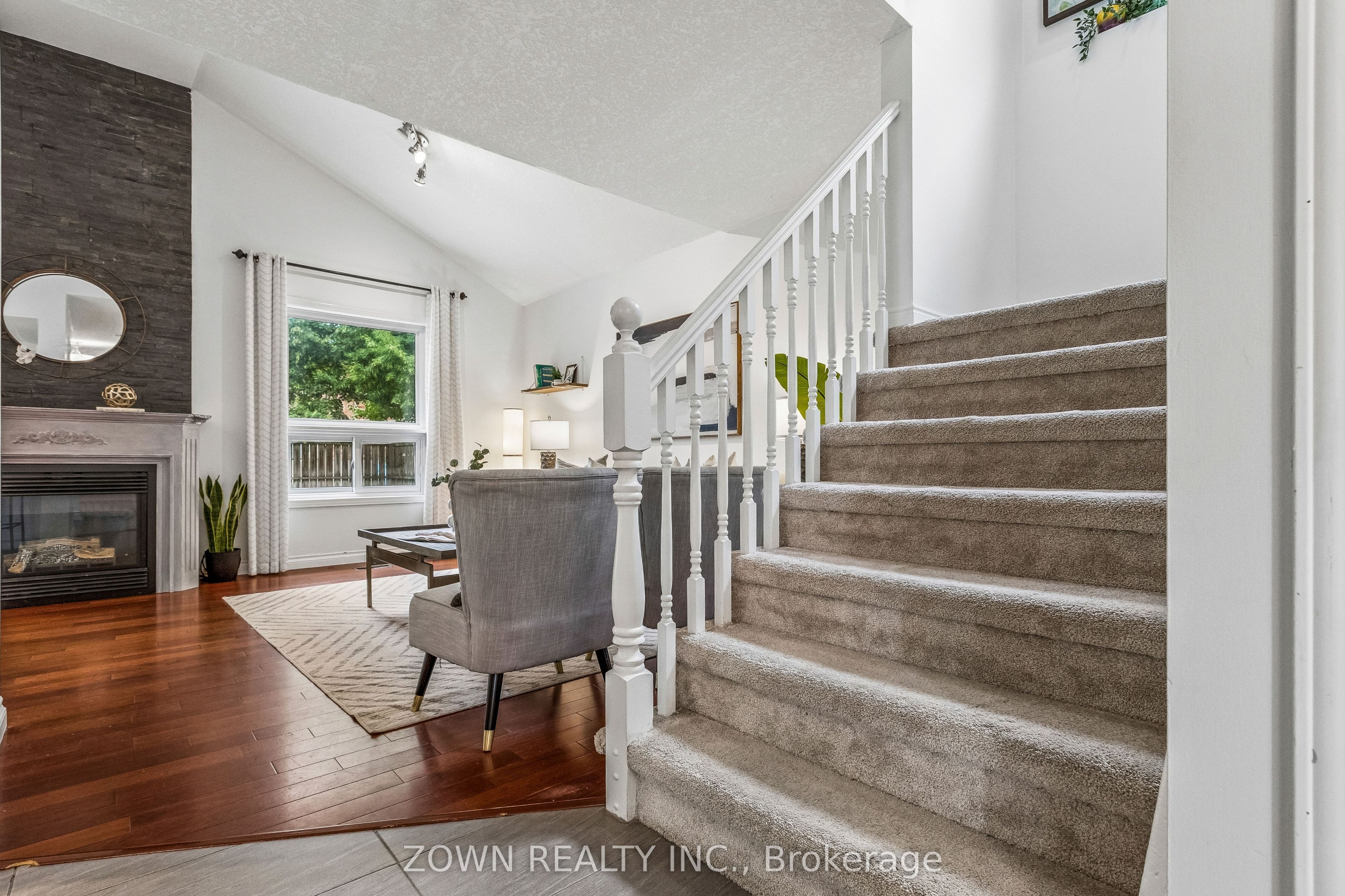 60 Marl Meadow Drive, Kitchener, ON N2R 1L4 photo 4