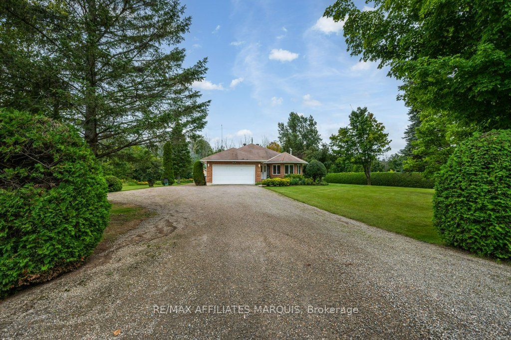 579 Kelly-Jordan Road, Montague, ON K7A 4S4 photo 3